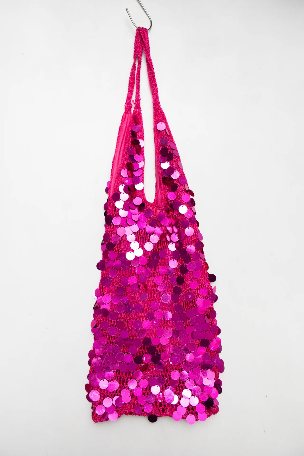#206 Sequin Shoulder Bag Pink | c. 170 |