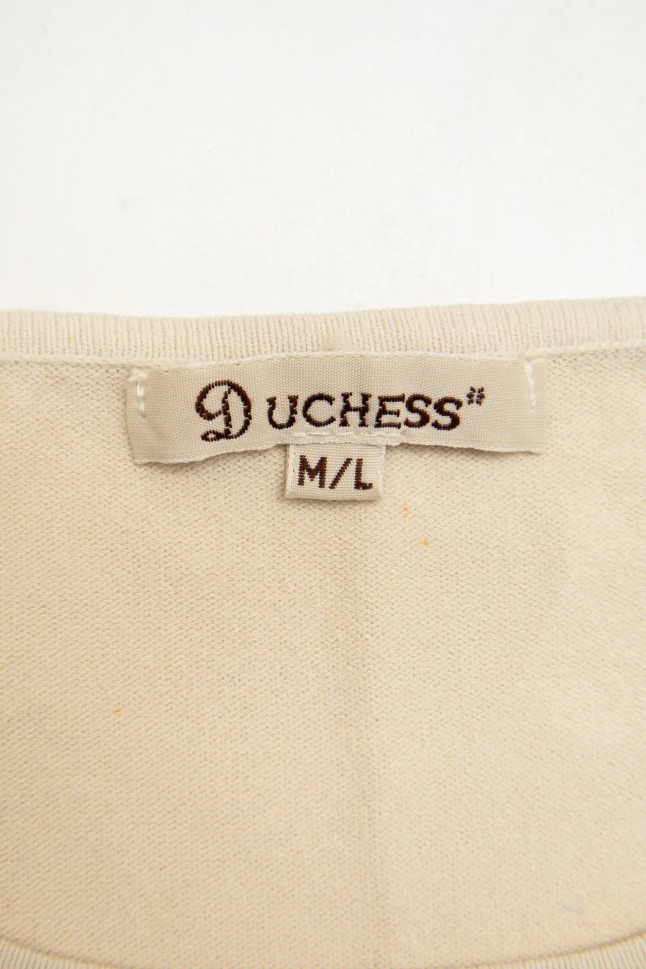 #29 Duchess T-shirt Beige | c. 171 | Size 12