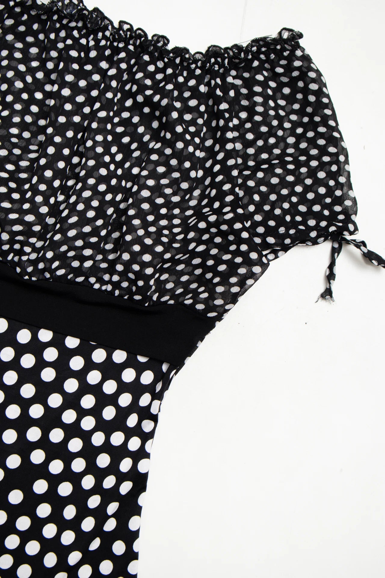 #76 Off-shoulder Polka Dot Top Black | c. 171 | Size 14