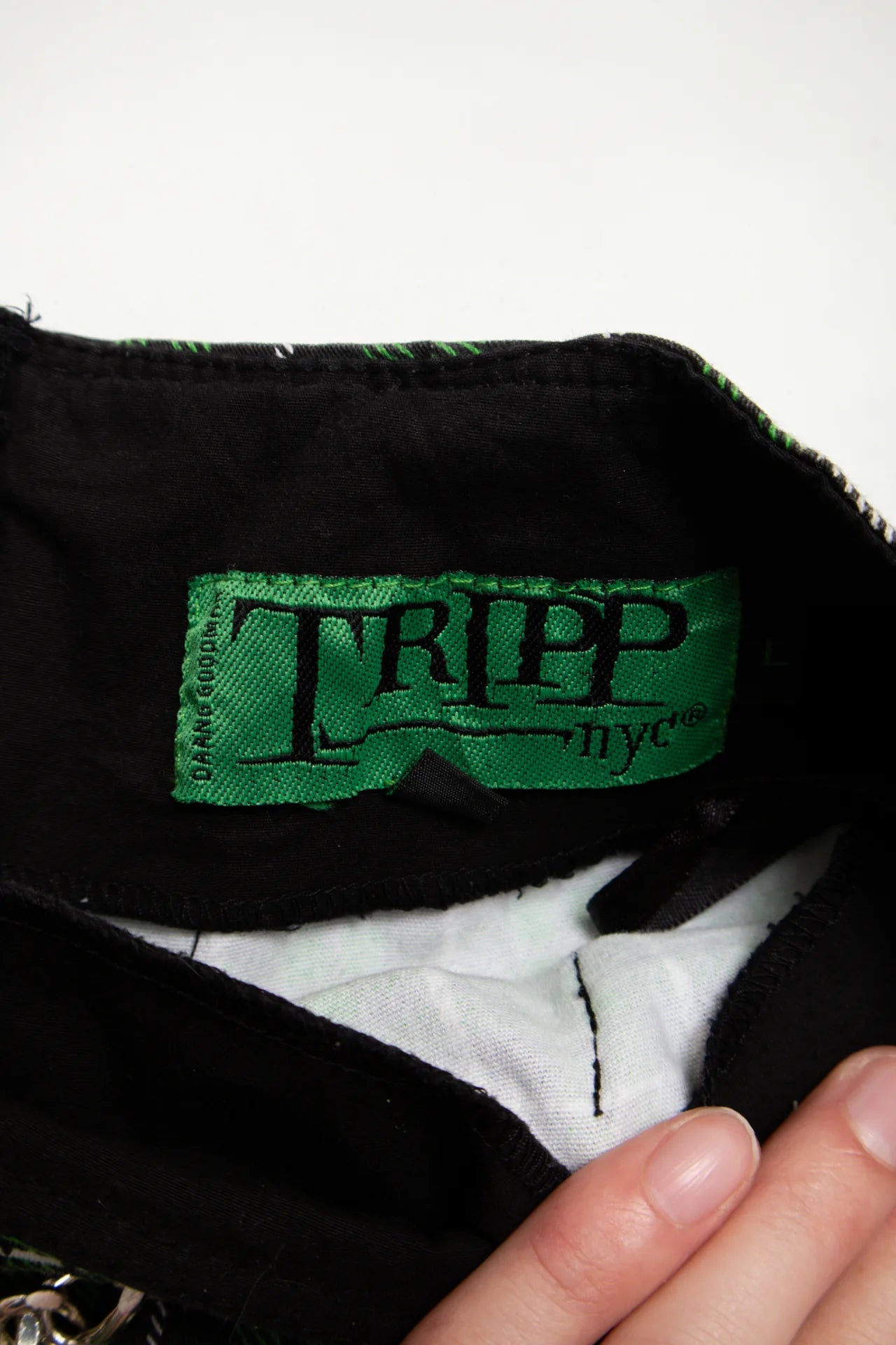 #140 Tripp Nyc Plaid Mini Skirt Green | c. 171 | Size 8