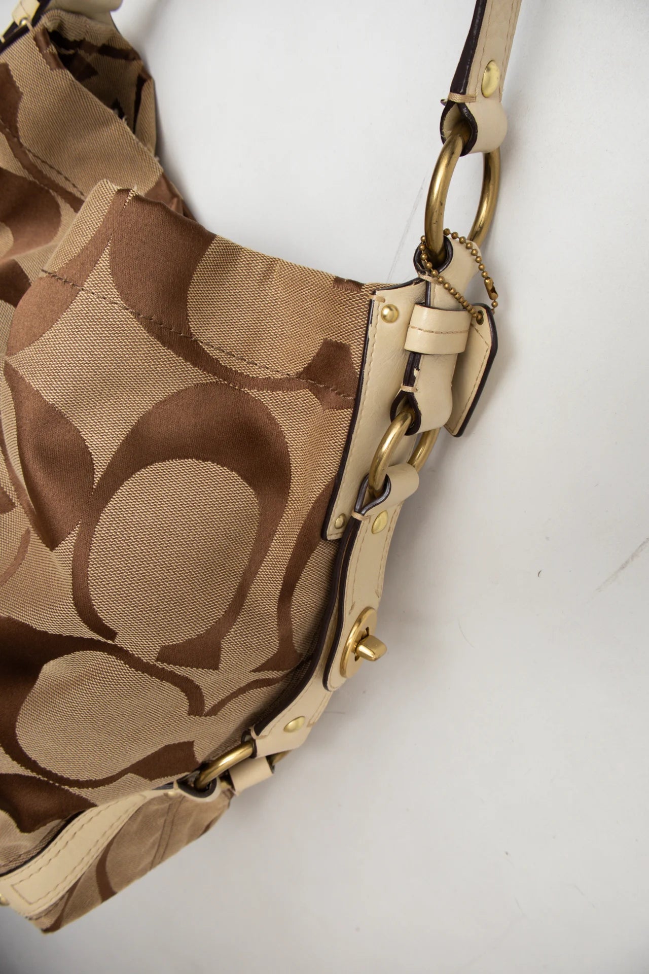 # Coach Shoulder Bag Brown | c.