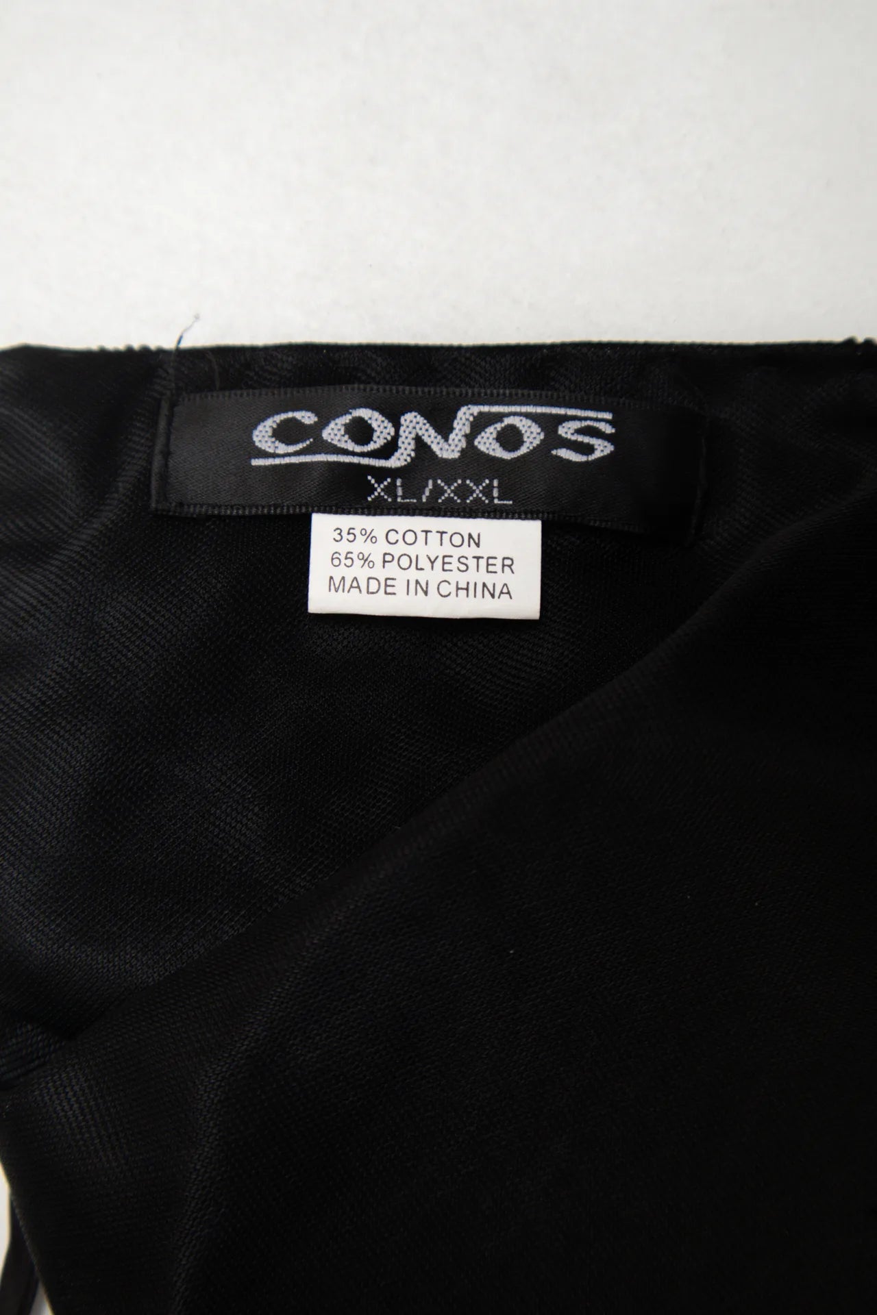 #13 Cono's Beaded Halter Crop Top Black | c. 172 | Size 12