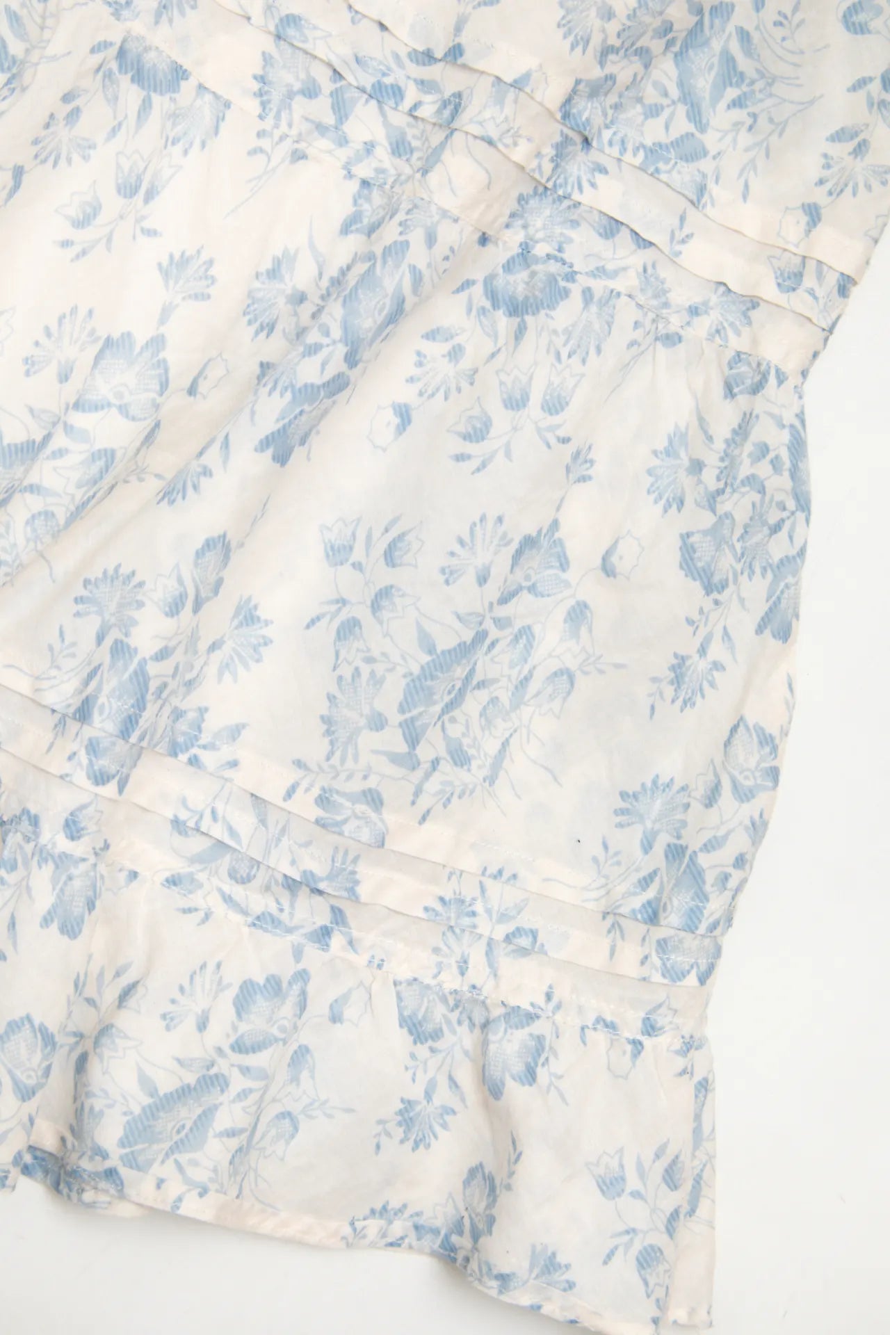 #99 Chaps Denim Tiered Floral Skirt Beige | c. 172 | Size 14