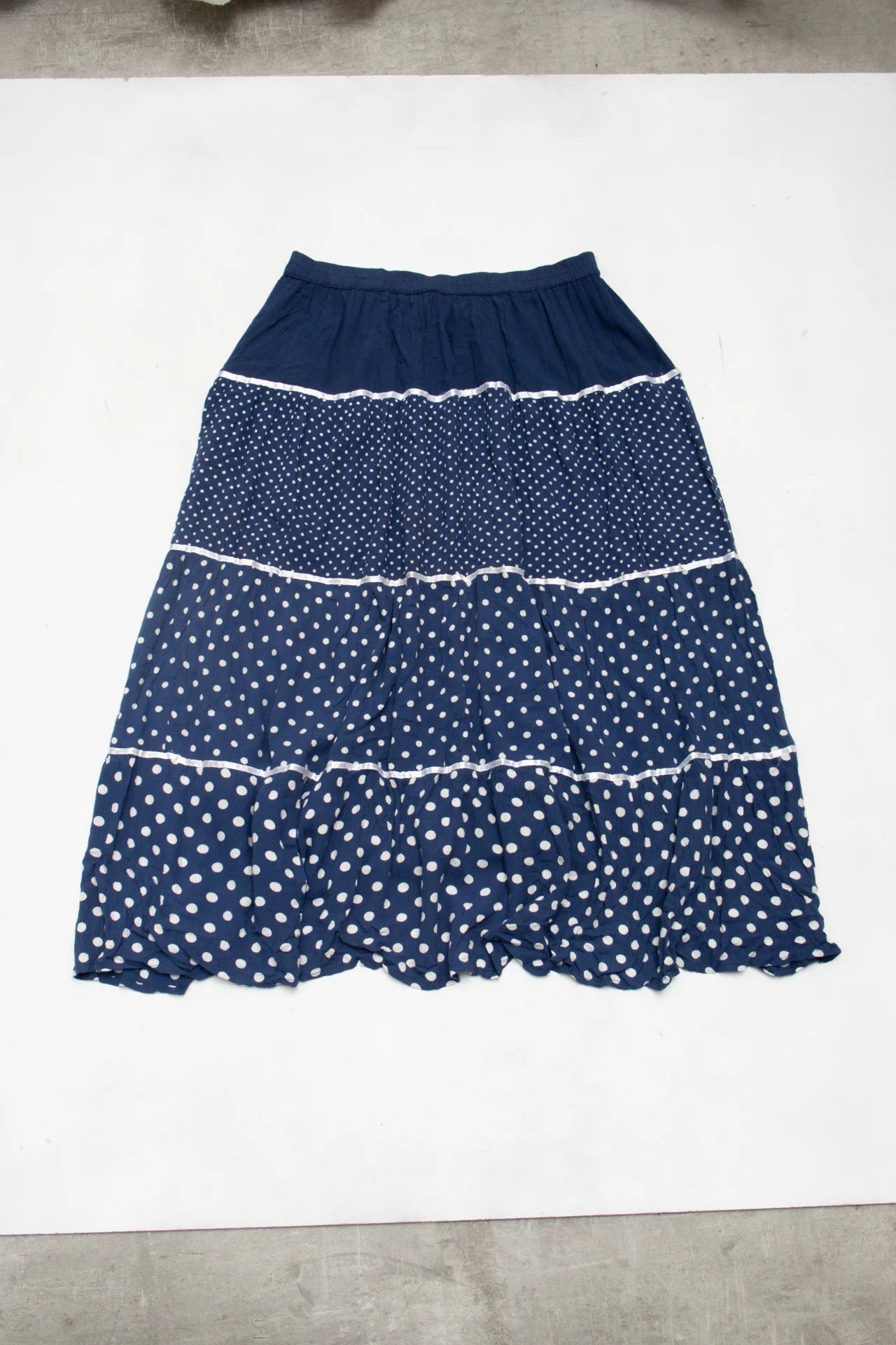 #118 Cathy Daniels Tiered Polka Dot Skirt Navy | c. 172 | Size 10