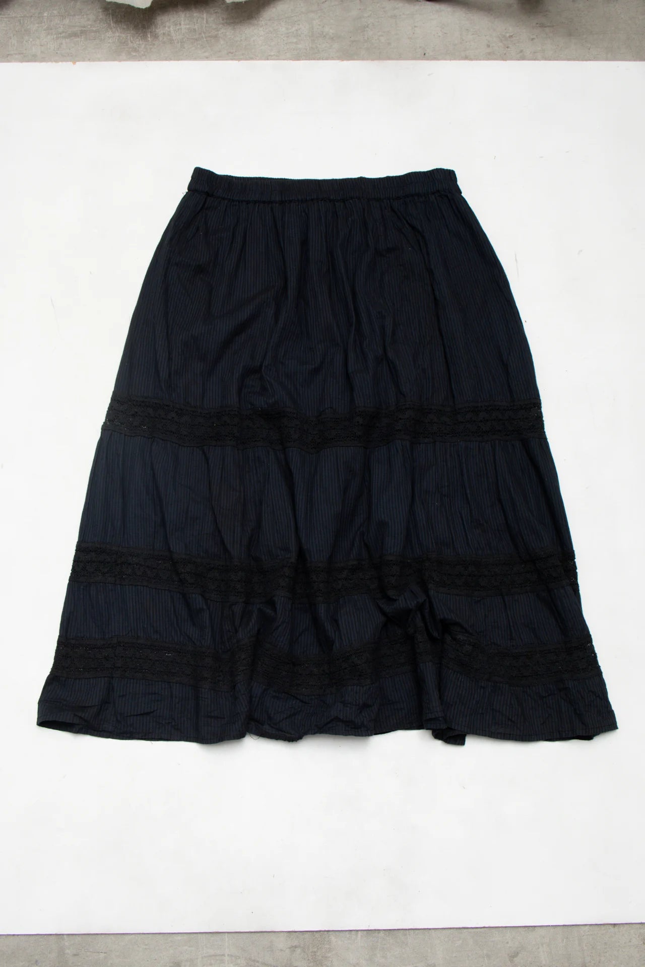 #120 Claudia Richard Midi Skirt Black | c. 172 | Size 12
