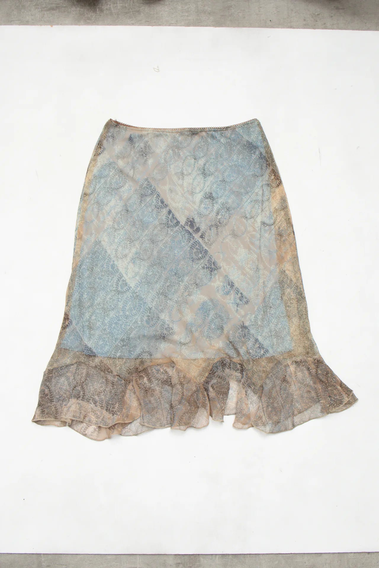 #123 La Belle Chiffon Printed Ruffle Hem Midi Skirt Blue | c. 172 | Size 8/10