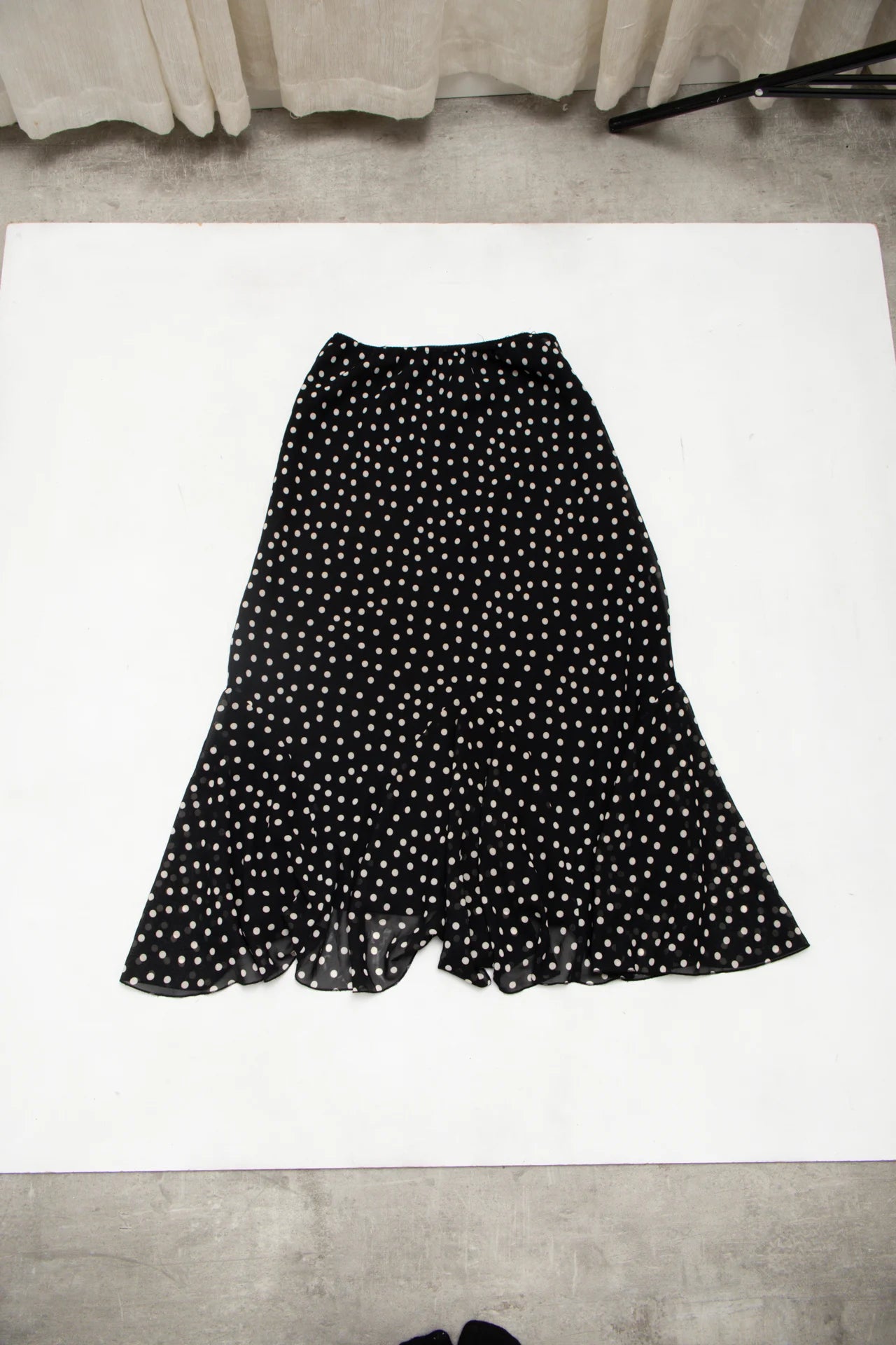 #130 Chadwick's Collection Polka Dot Mermaid-hem Midi Skirt Black | c. 172 | Size 8