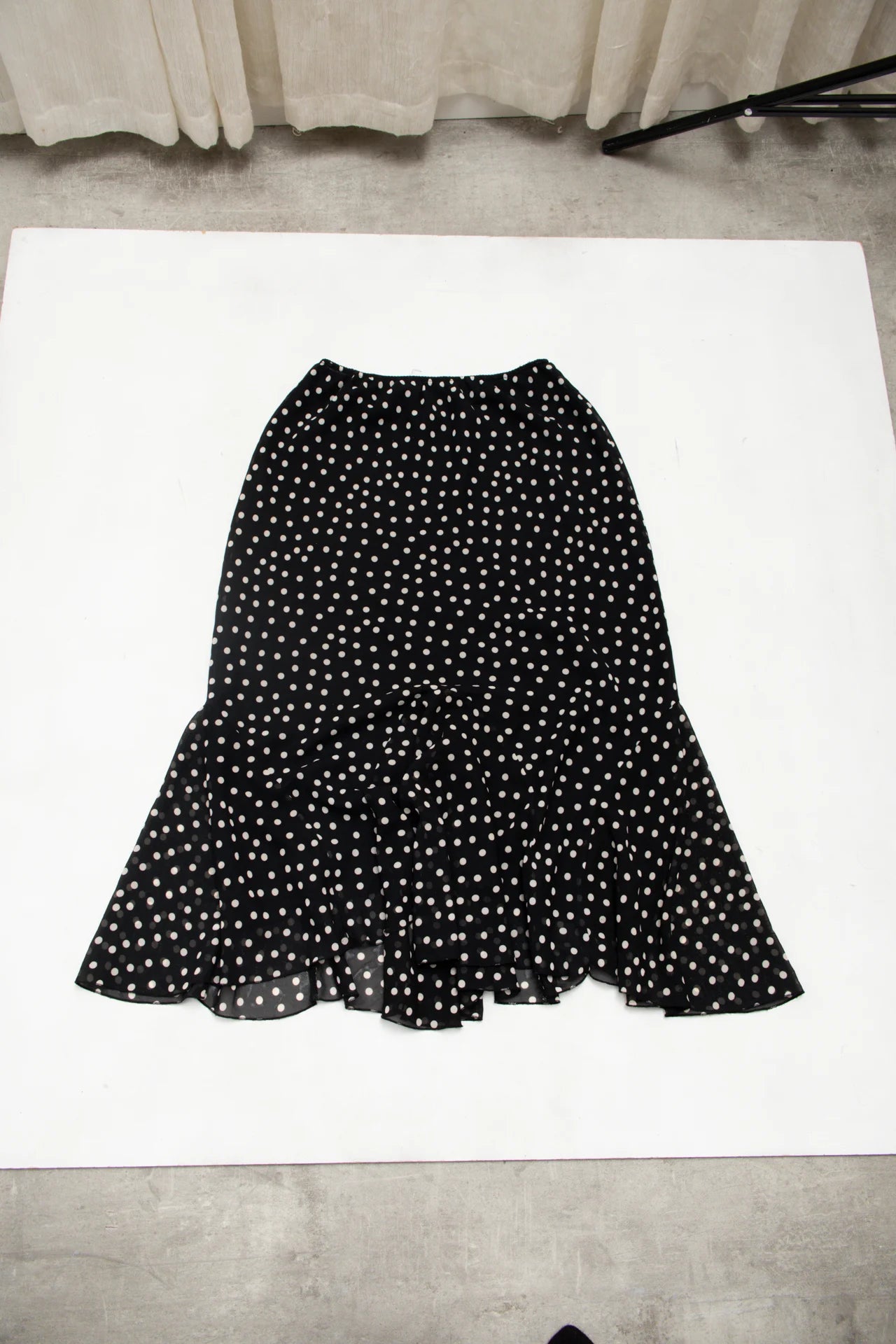 #130 Chadwick's Collection Polka Dot Mermaid-hem Midi Skirt Black | c. 172 | Size 8