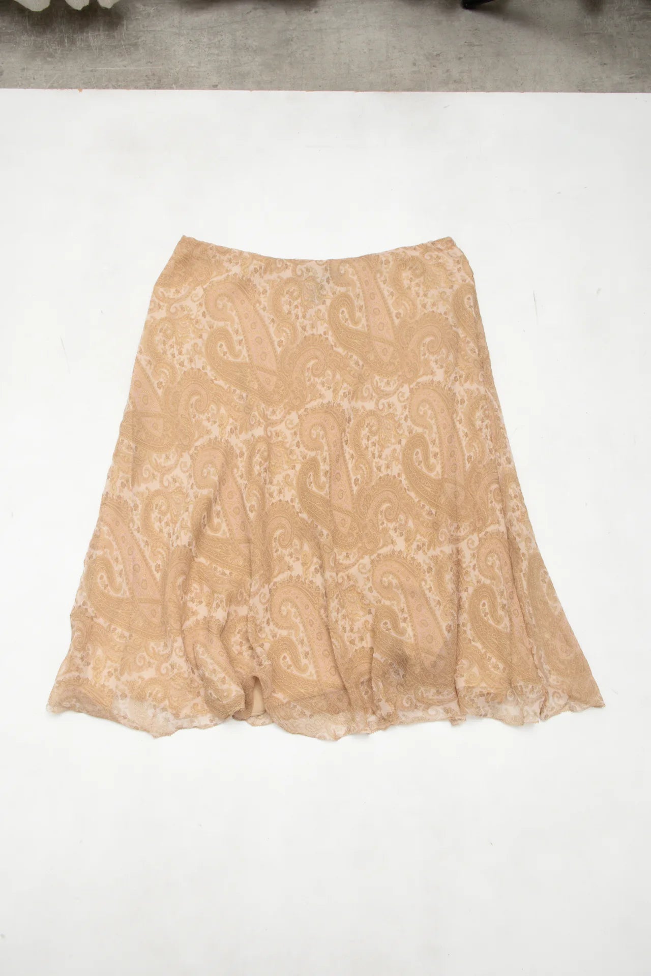 #134 Lauren Ralph Lauren Paisley Silk Chiffon Skirt Beige | c. 172 | Size 10