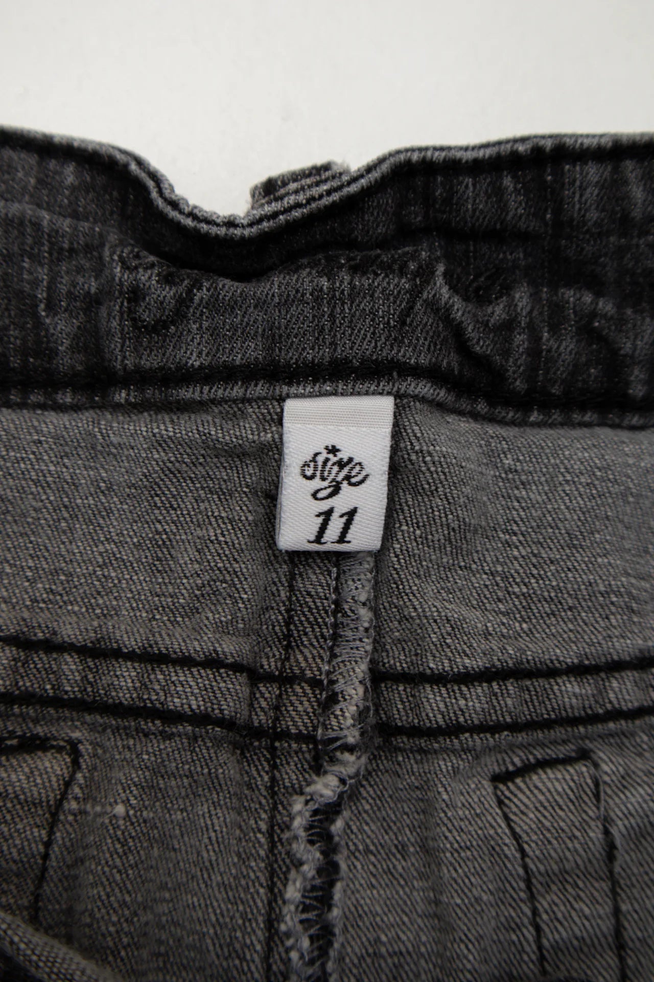 #137 Mini Skirt Gray | c. 172 | Size 8