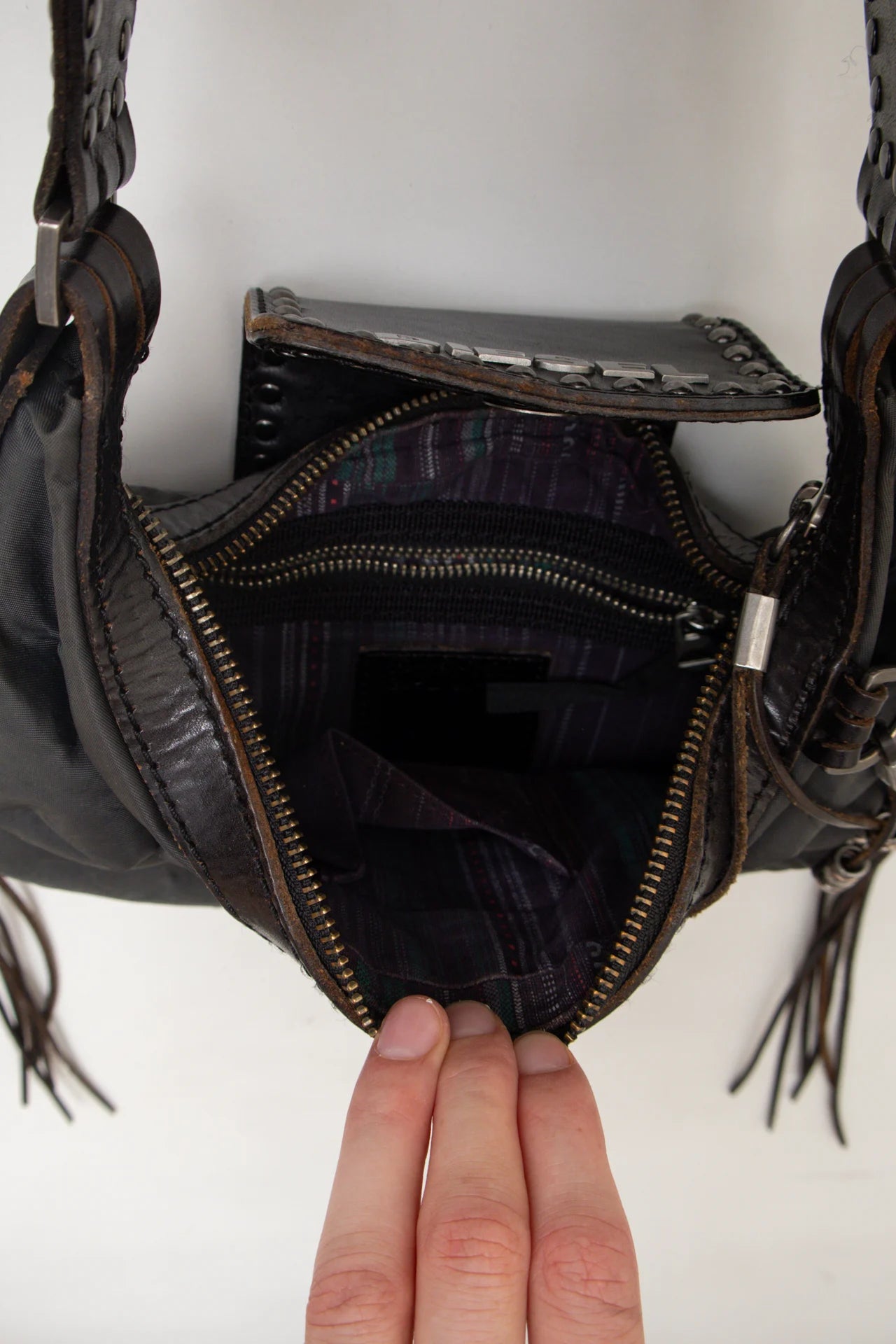 #190 Diesel Crossbody Bag Black | c. 172