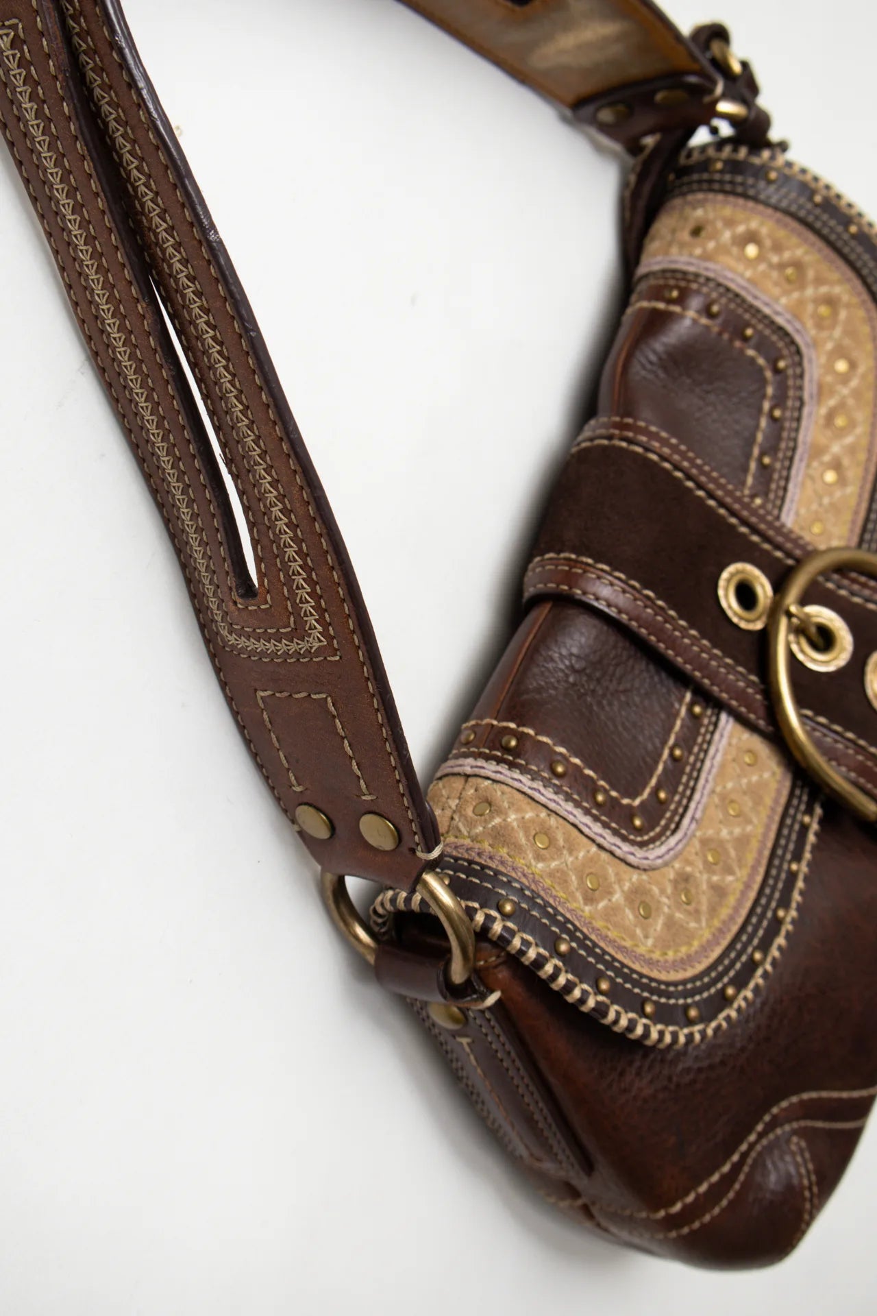 #240 Coach Leather Shoulder Bag Brown | c. 272 | Size