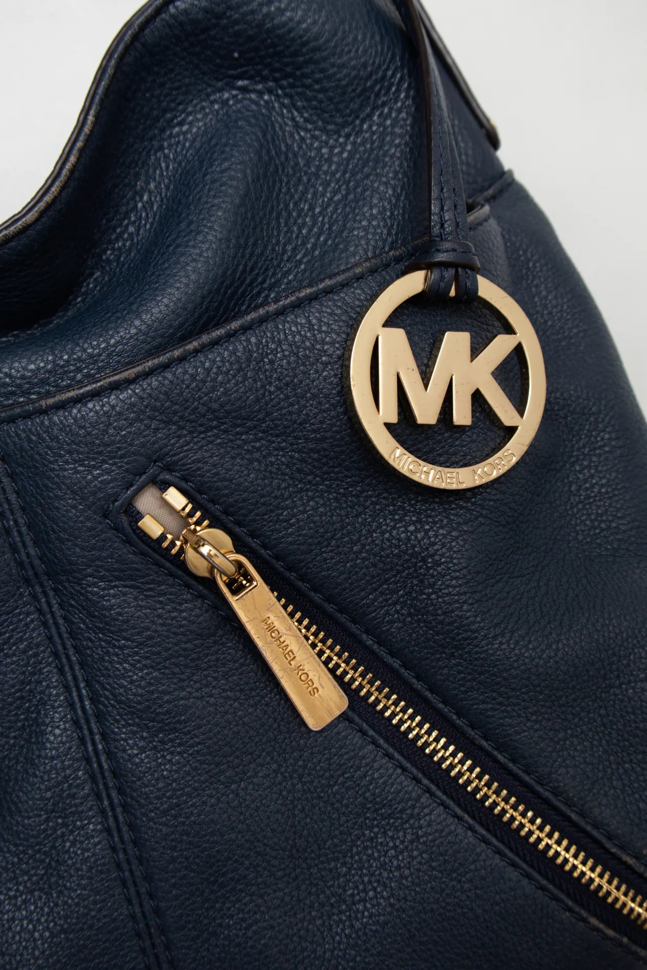 #243 Michael Kors Shoulder Hobo Bag Navy | c. 272 | Size