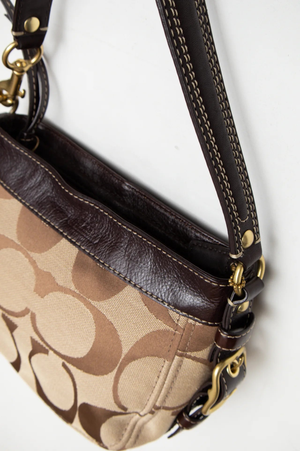 #244 Coach Mini Shoulder Bag Beige | c. 272 | Size