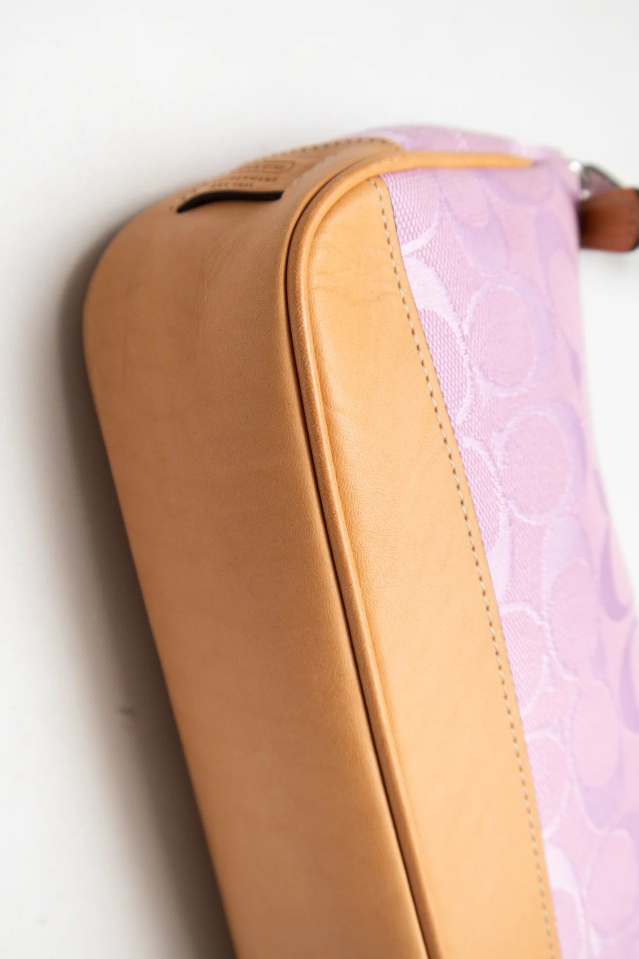 #246 Coach Shoulder Bag Pink | c. 272 | Size