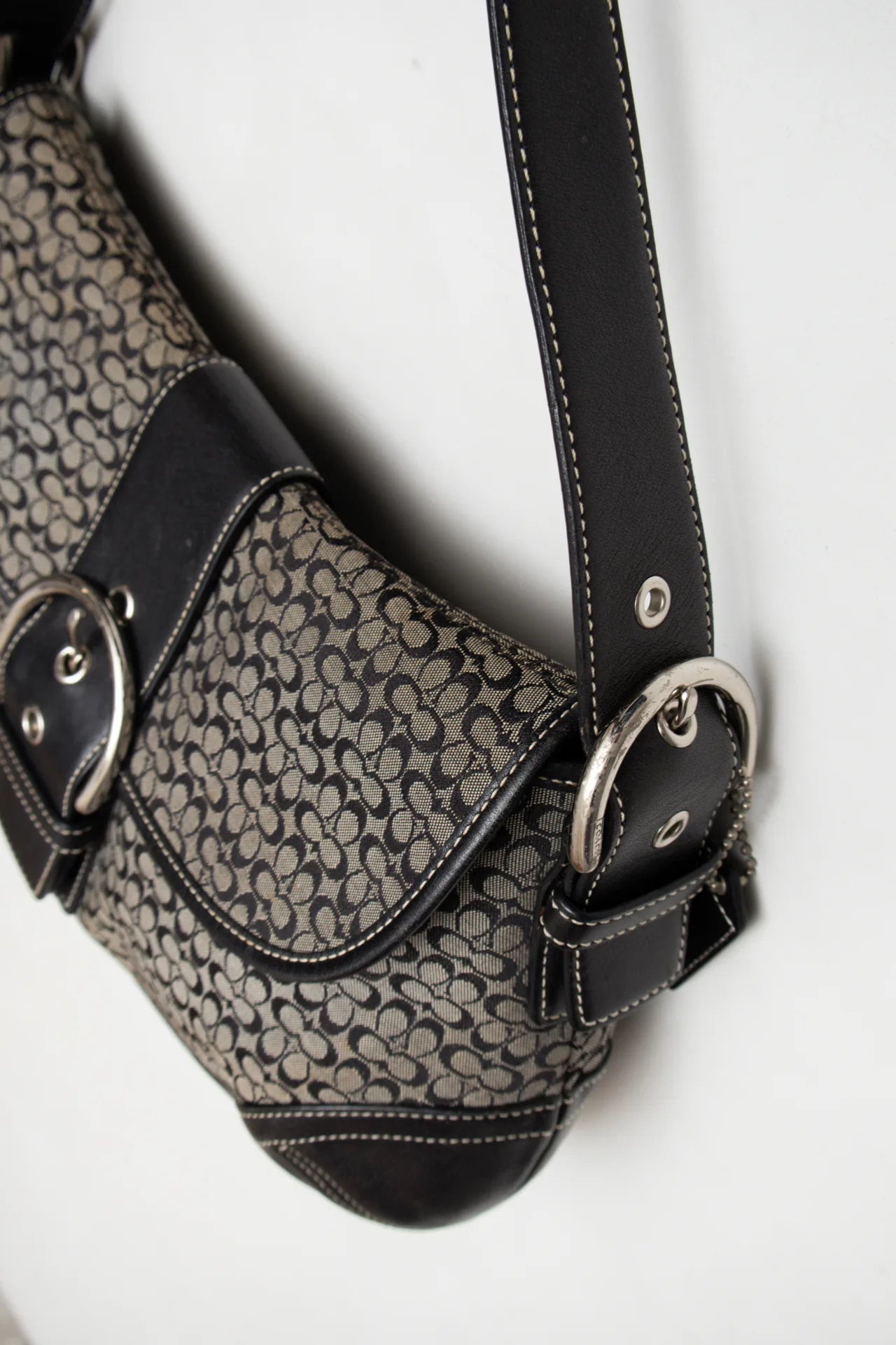 #250 Coach Shoulder Bag Black | c. 272 | Size