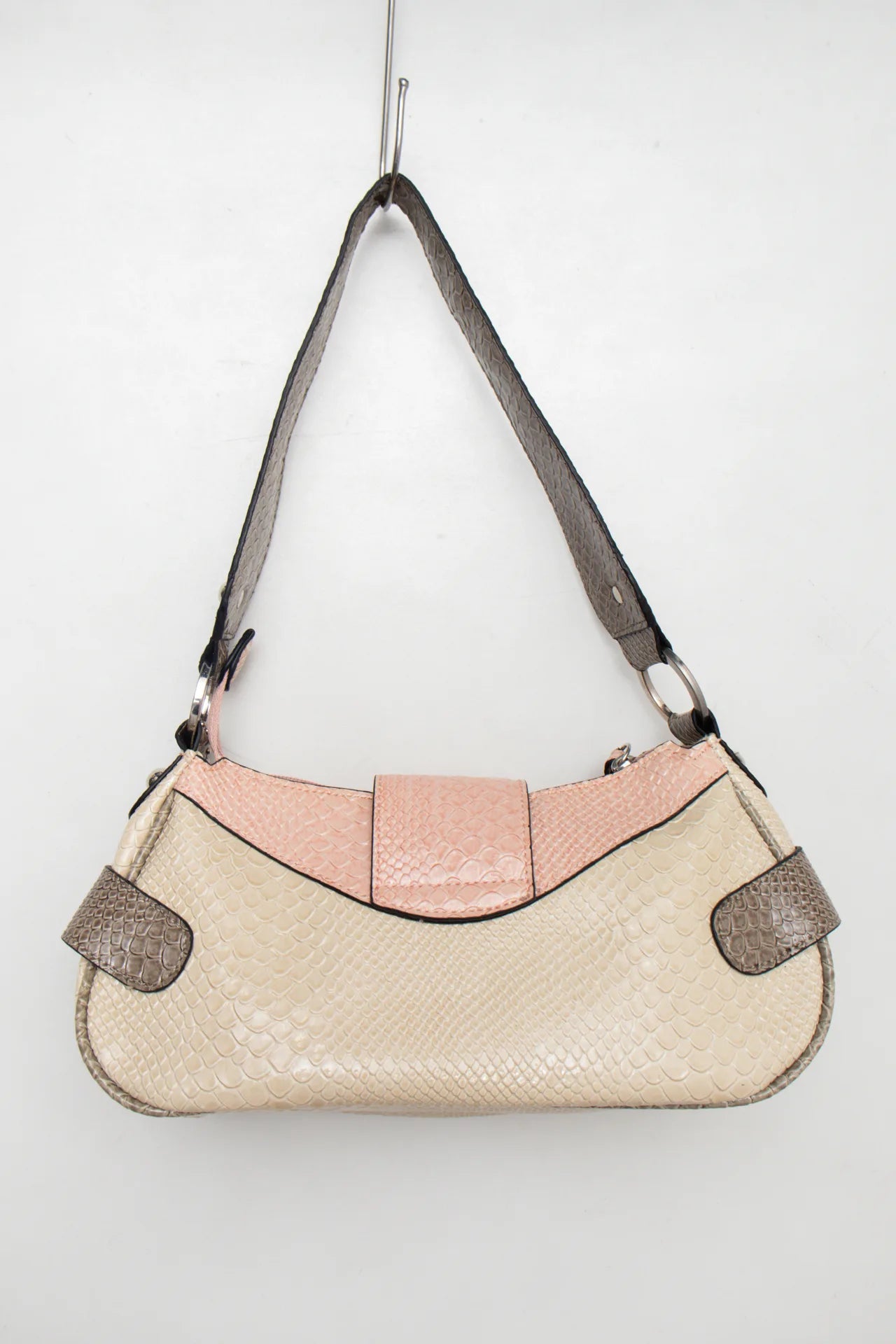 #257 Guess Shoulder Bag Beige | c. 272 | Size