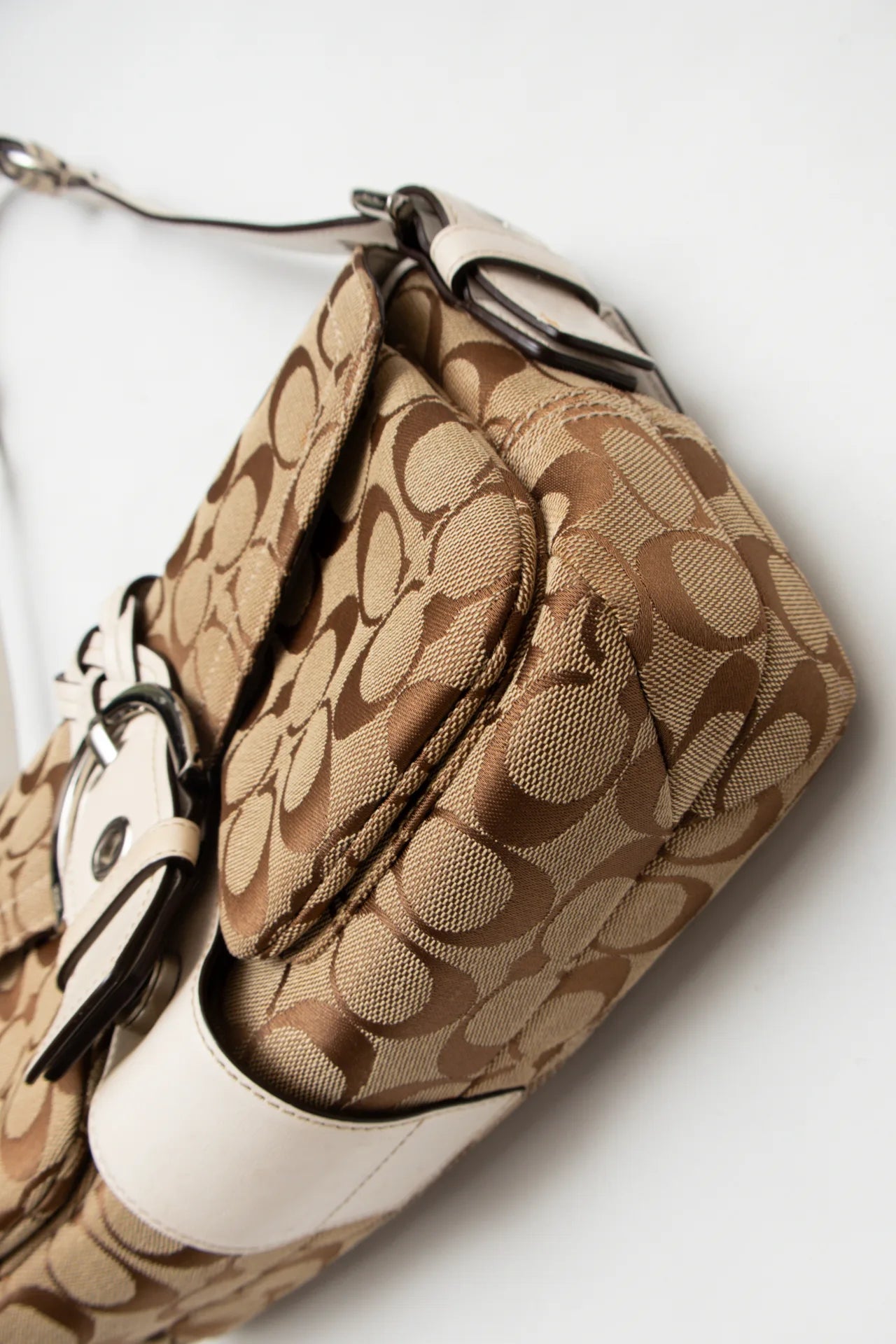 # Coach Shoulder Bag Beige | c. 272 | Size