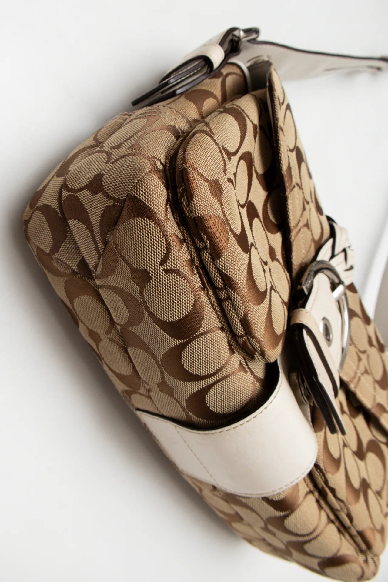 # Coach Shoulder Bag Beige | c. 272 | Size