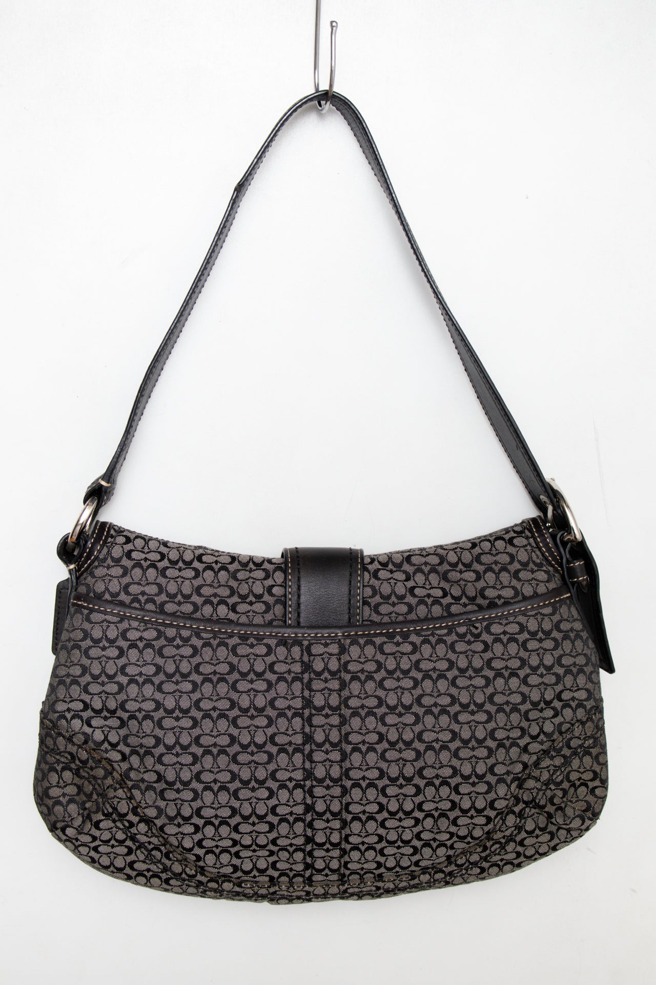 #157 Coach Shoulder Bag Black | c. 187 | Size