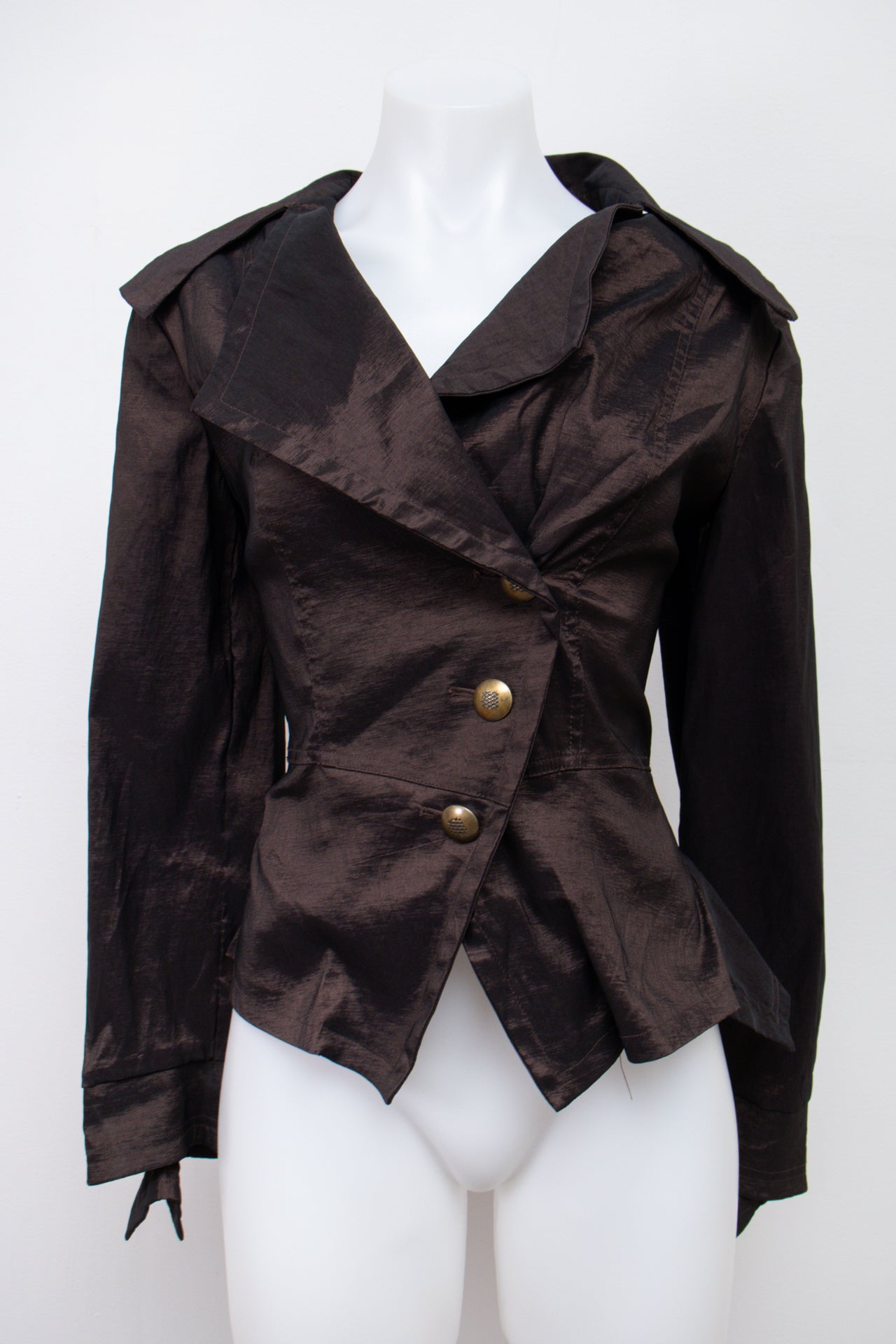 #105 Design Today's T-shirt Brown | c. 198 | Size 8