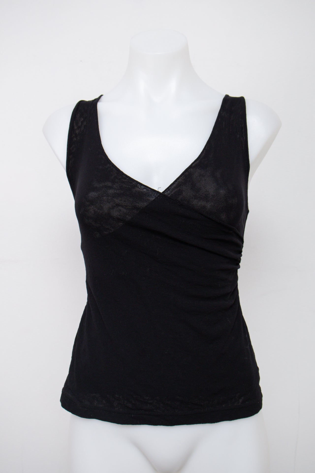 #027 Queen-s Cami Top Black | c. 204 | Size 8