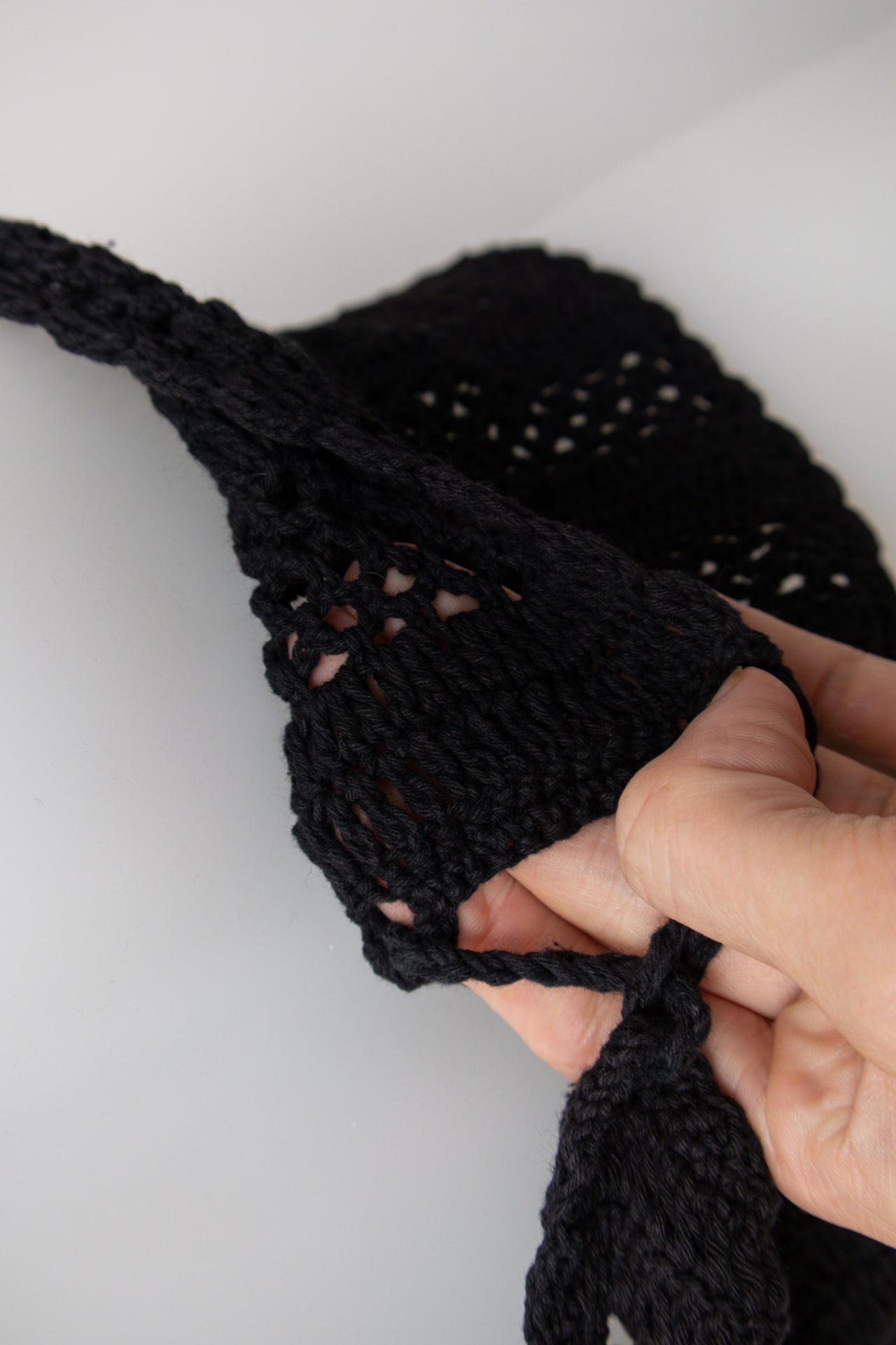 #118 Halter Top Black | c. 179 | Size 8