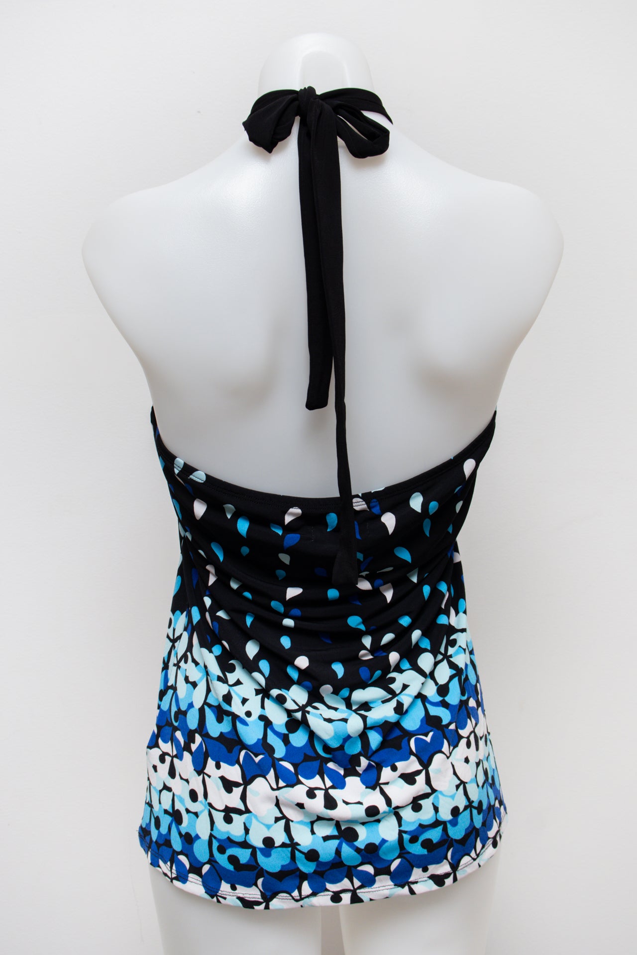 #107 Ricki's Halter Top Black | c. 185 | Size 12