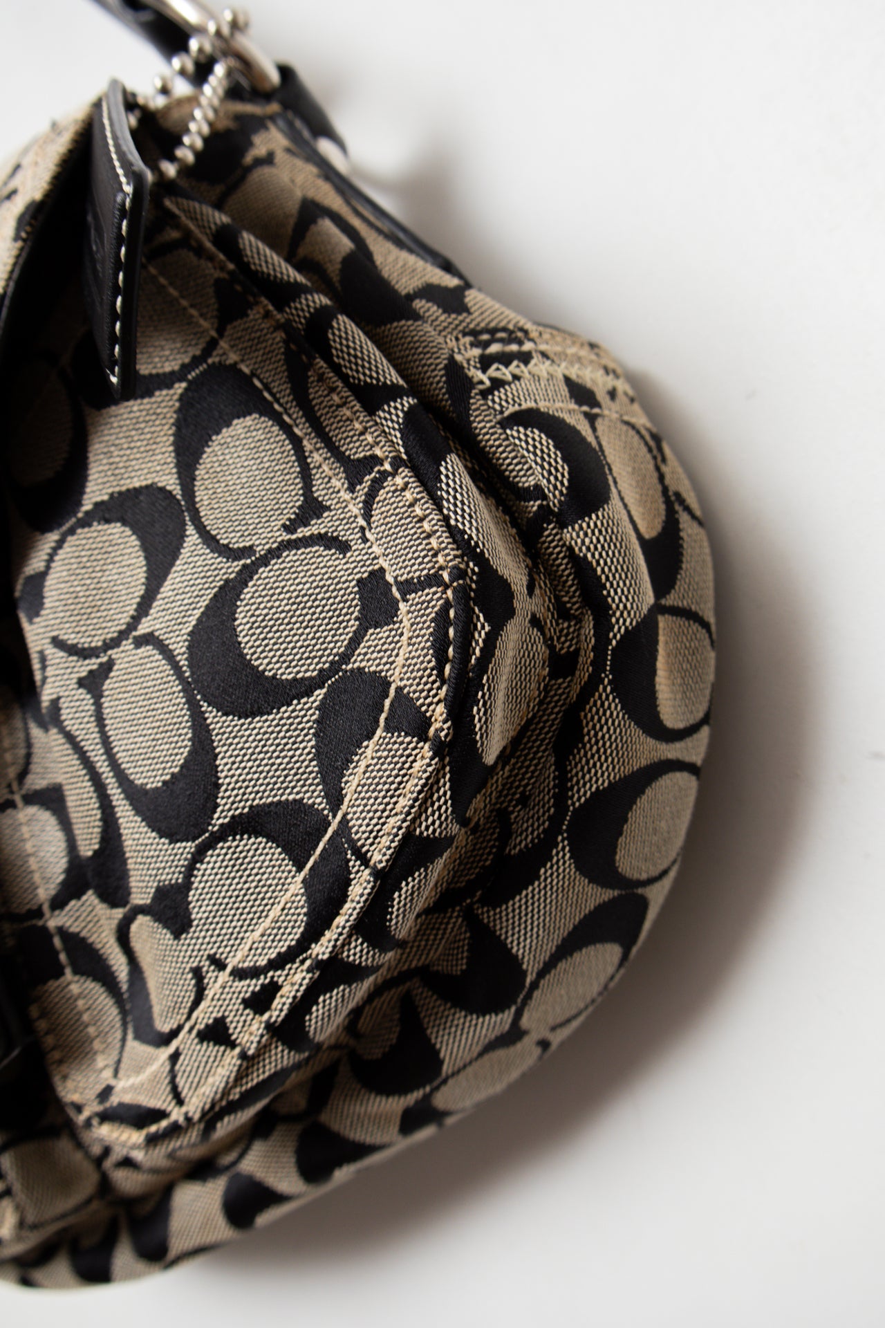 #207 Coach Shoulder Bag Black | c. 190 | Size