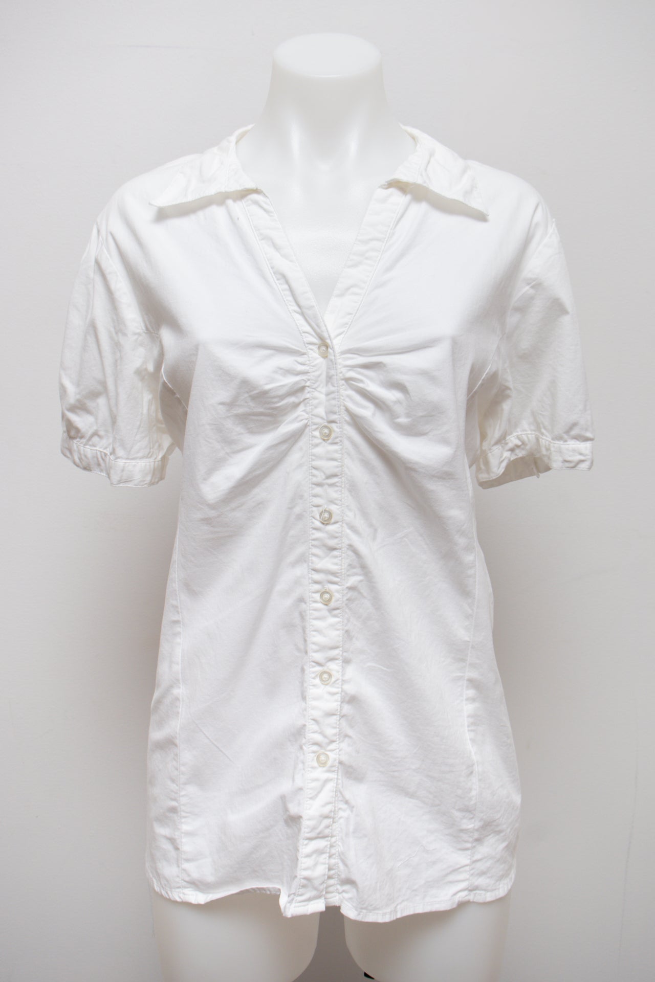 #35 George T-shirt White | c. 189 | Size 12/14