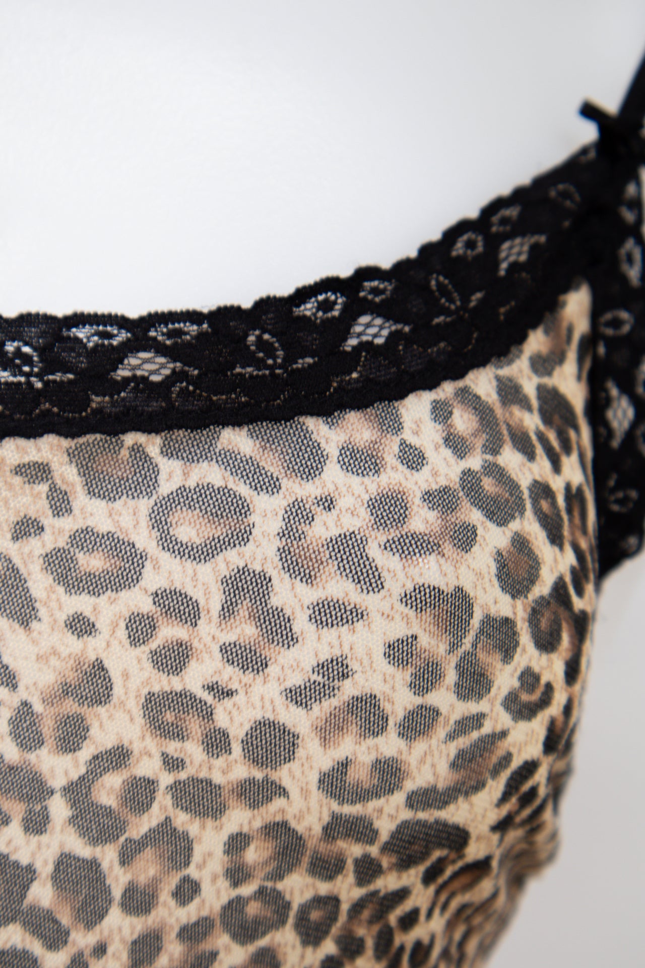 #29 Ixx Camisole Brown | c. 198 | Size 8
