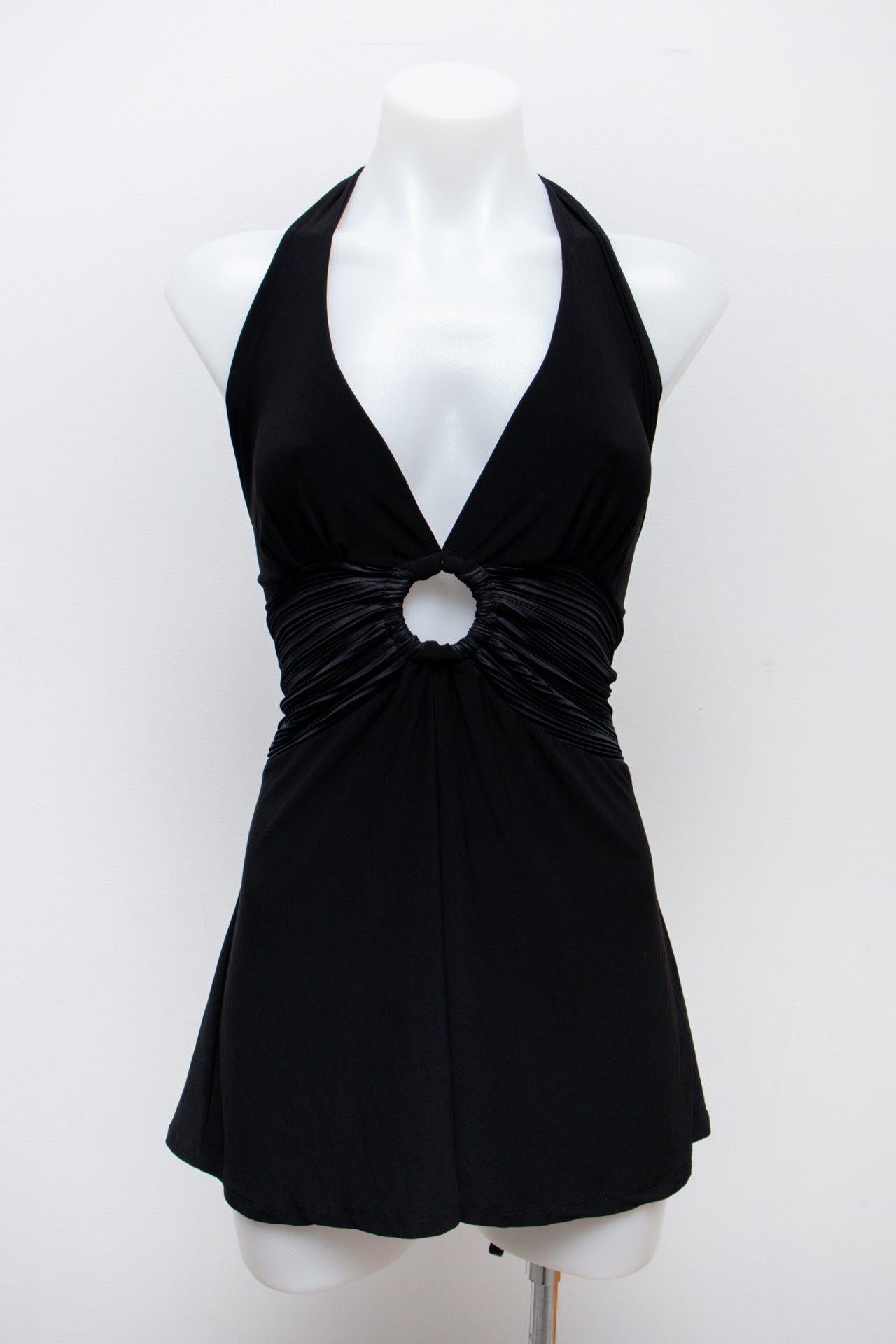 # Big Star Halter Top Black | c. 193 | Size 12/14