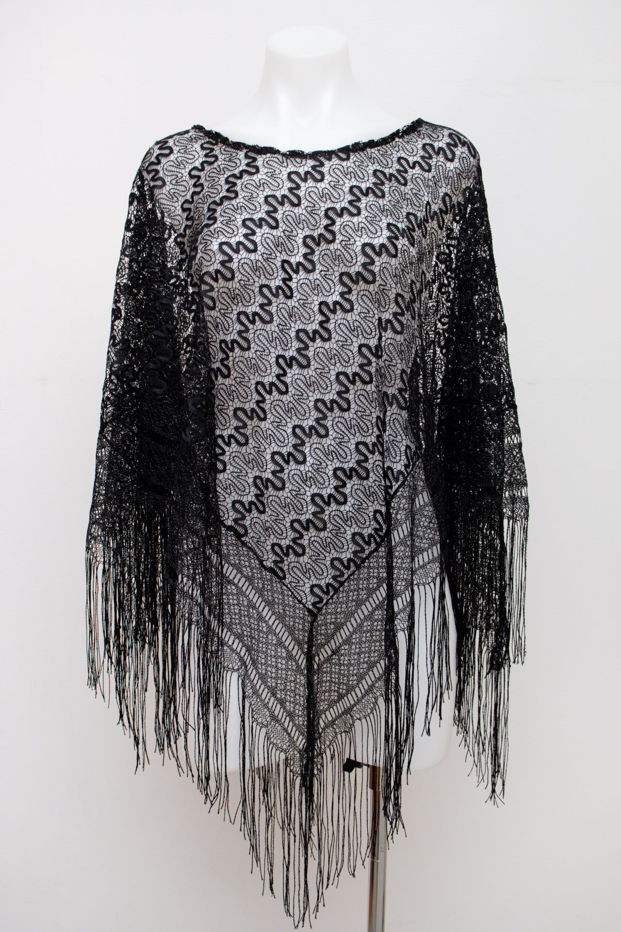 #116 Camisole Top Black | c. 194 | Size 8/10