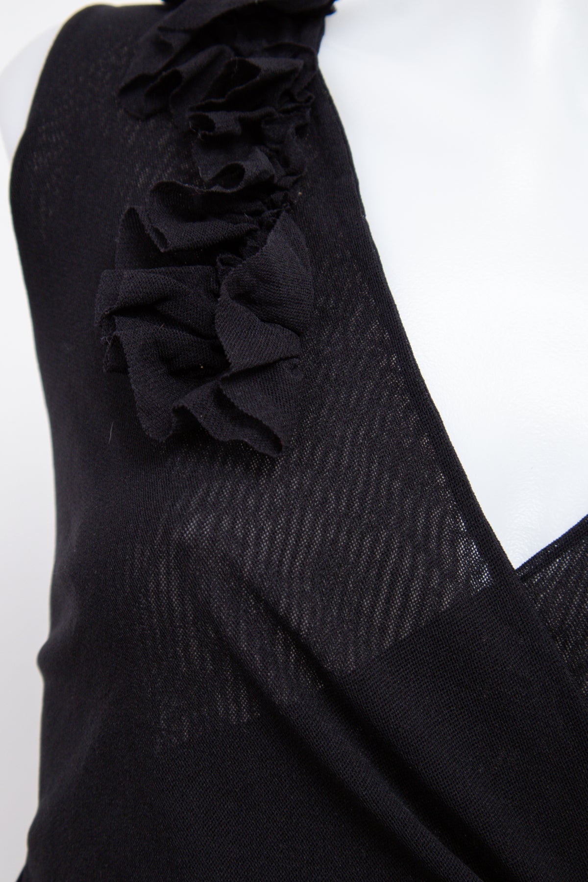 #003 White House Black Market Camisole Top Black | c. 207 | Size 8