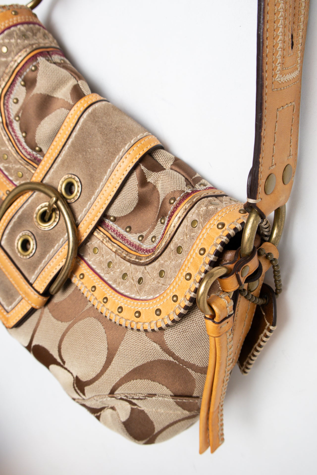 #200 Coach Shoulder Bag Brown | c. 201 | Size