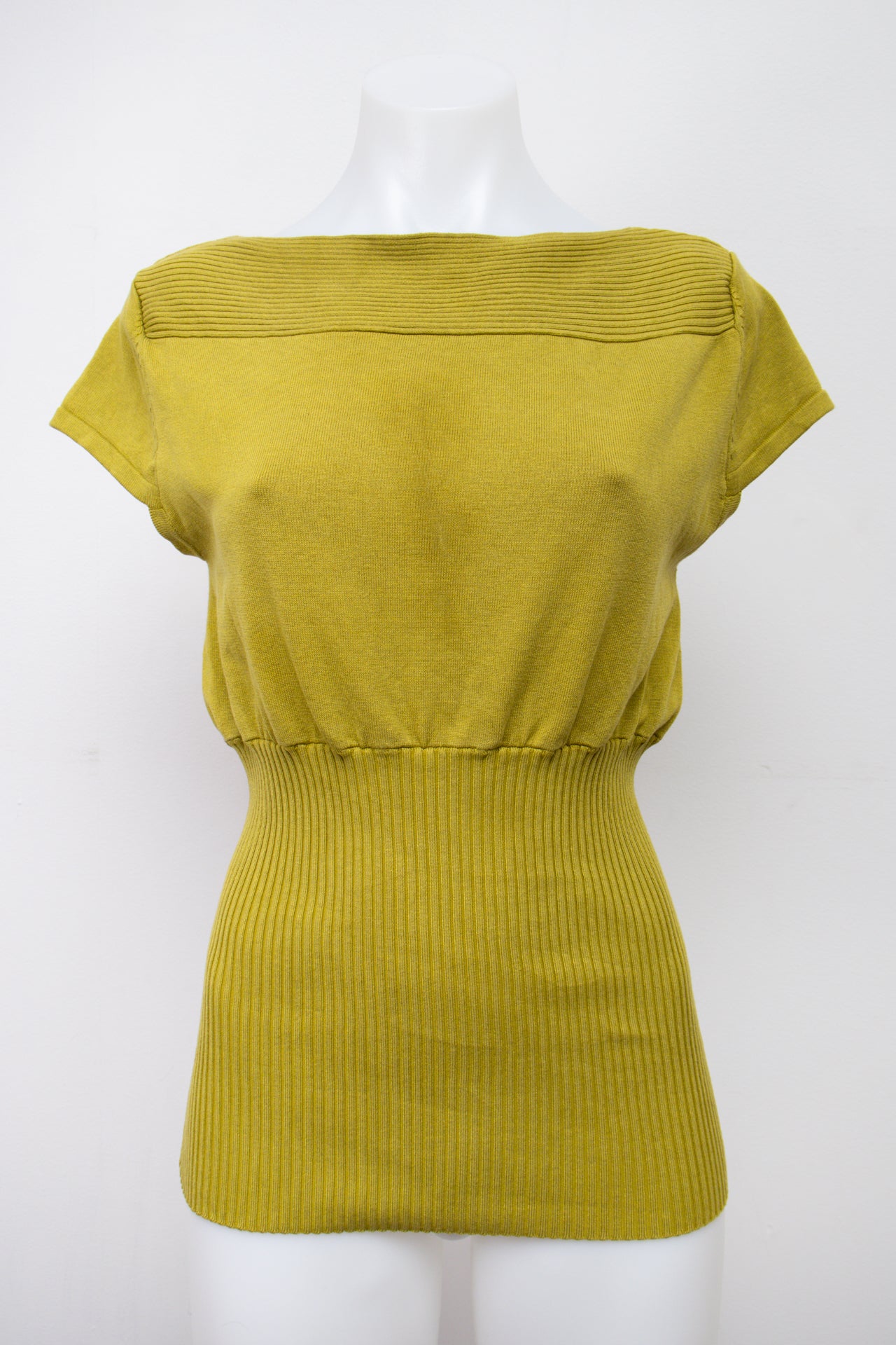 #117 Worthington T-shirt Yellow | c. 198 | Size 6/8