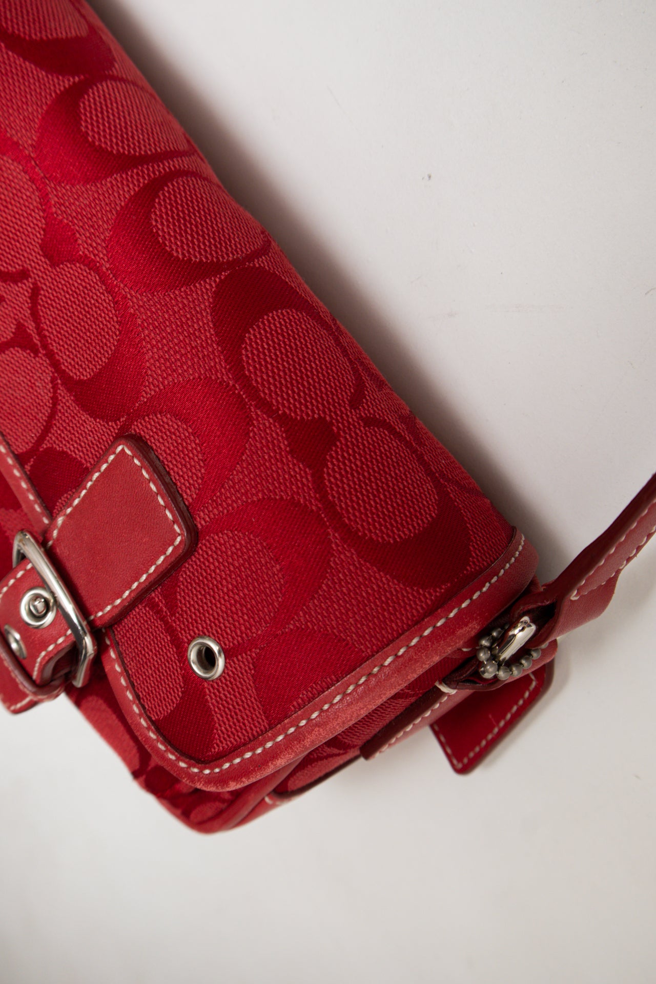 #140 Coach Shoulder Bag Red | c. 184 | Size