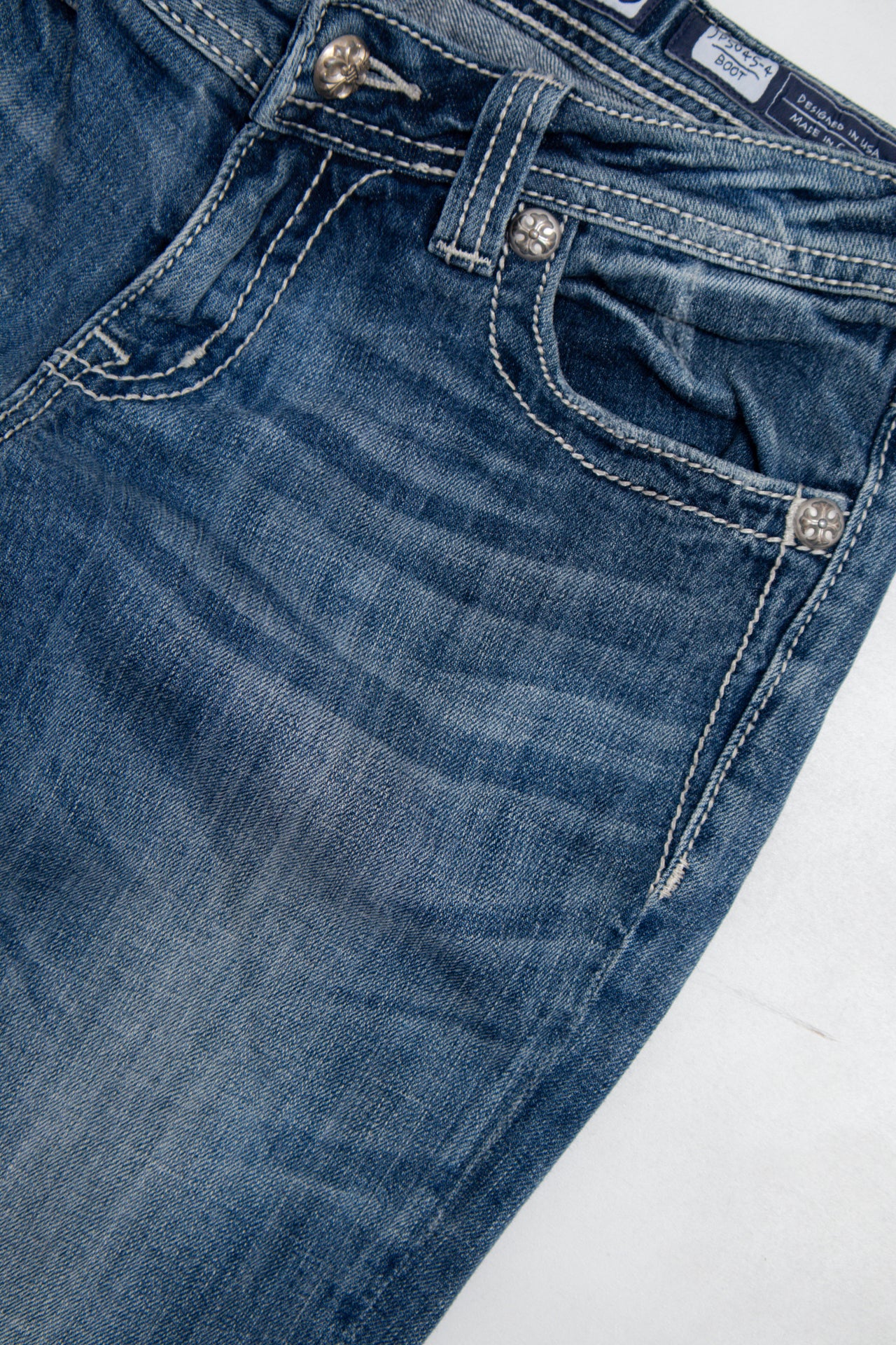 #135 Miss Me Jeans Blue | c. 200 | Size 8
