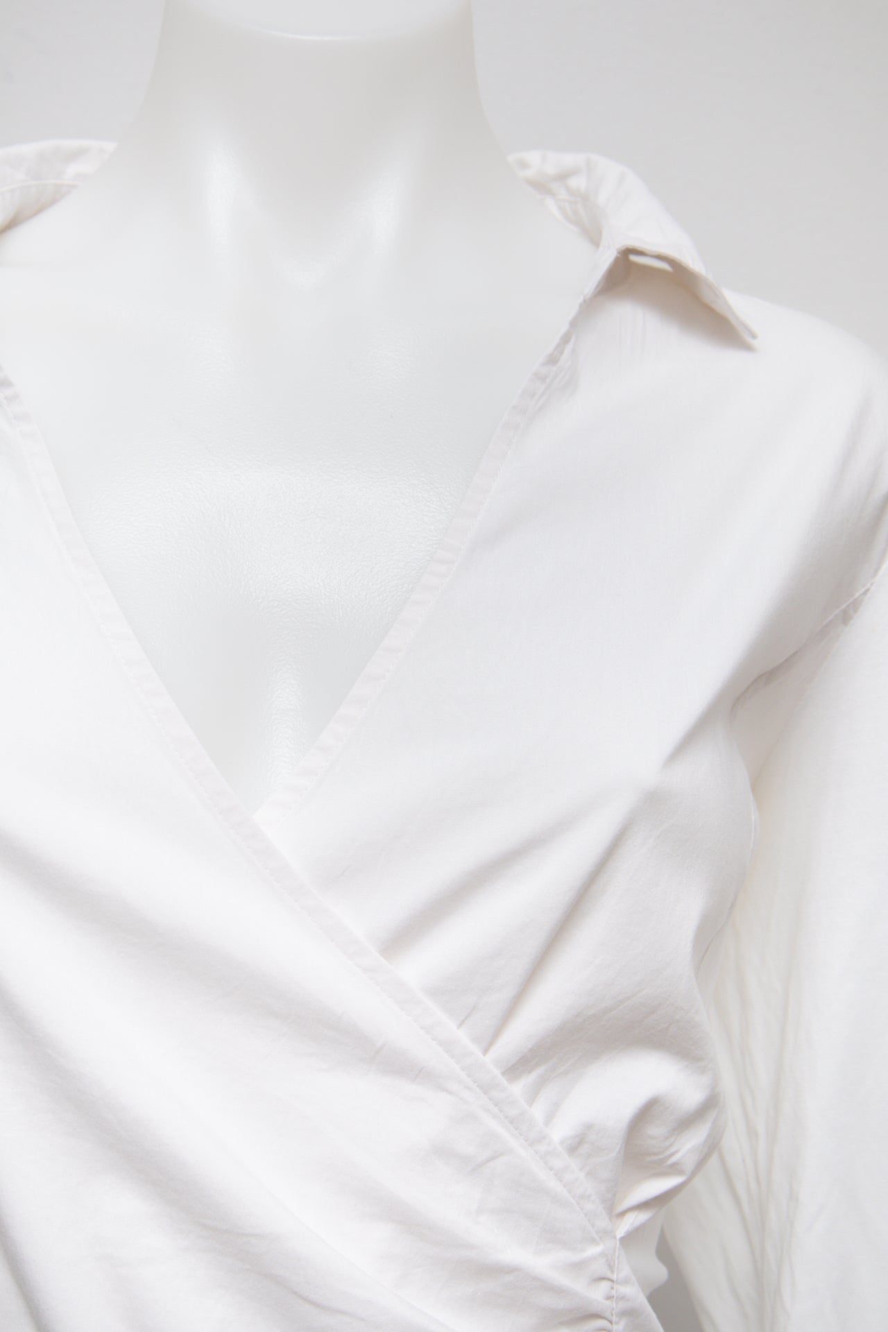#107 Tjill T-shirt White | c. 183 | Size 12
