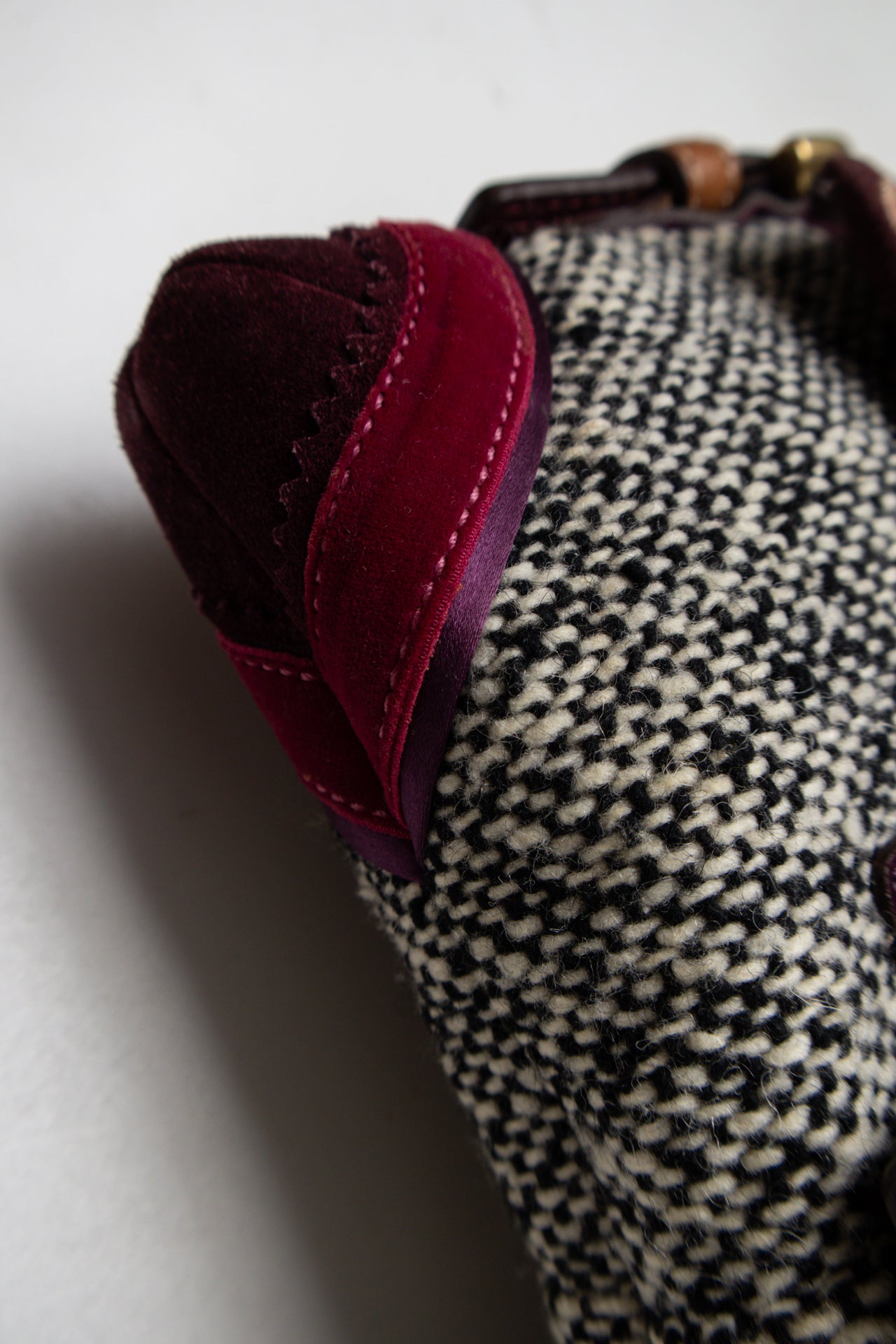 #186 Coach Wool Flat Soho Bag Brown | c. 196 | Size