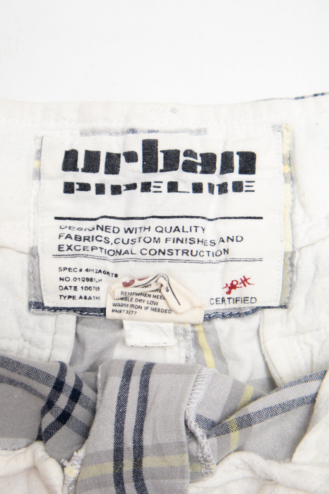 #144 Urban Pipeline Shorts White | c. 203 | Size 14