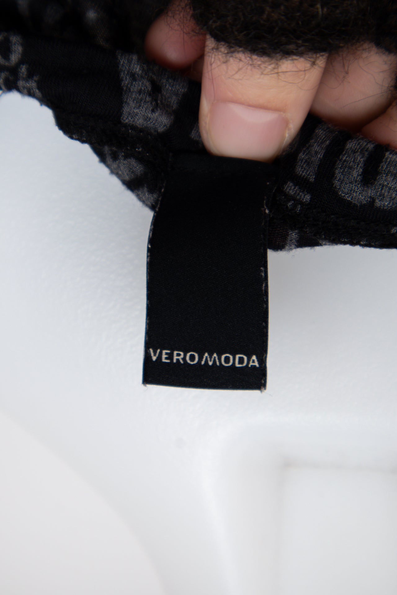 #44 Vero Moda Camisole Top Black | c. 195 | Size 10