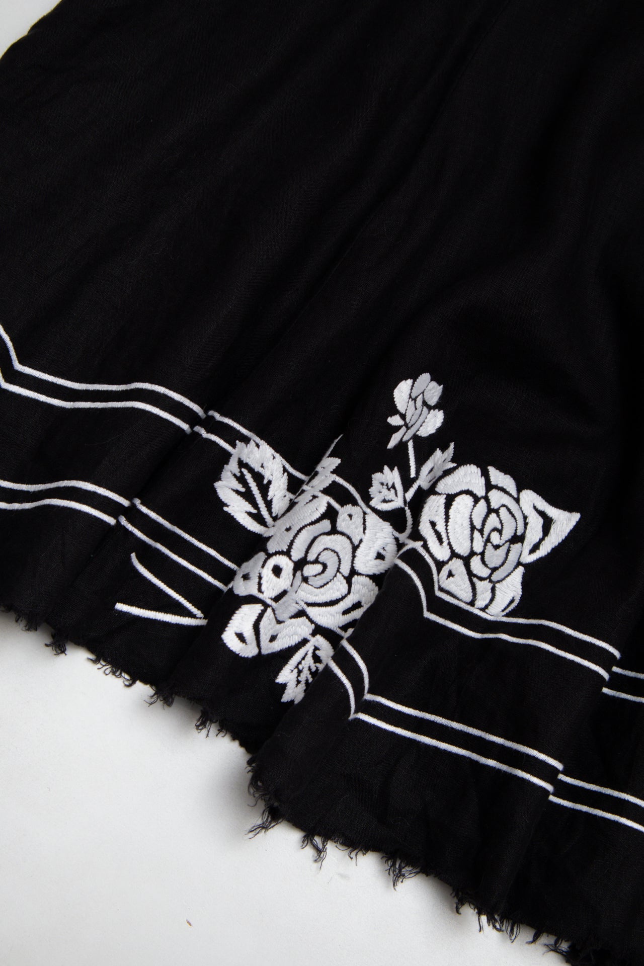 #167 Nine West Skirt Black | c. 197 | Size 8