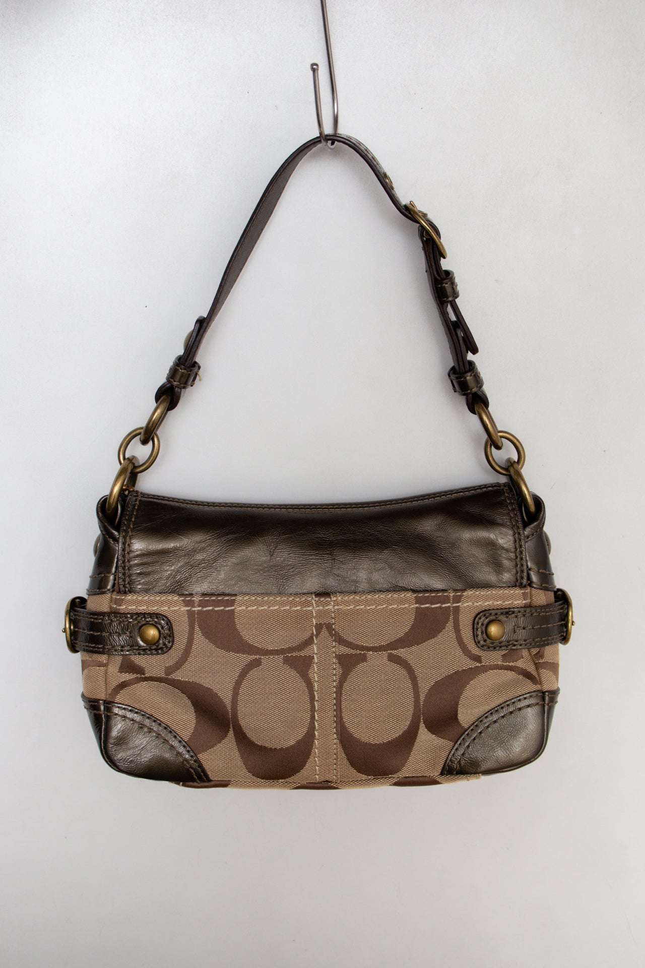 #188 Coach Shoulder Bag Brown | c. 198 | Size