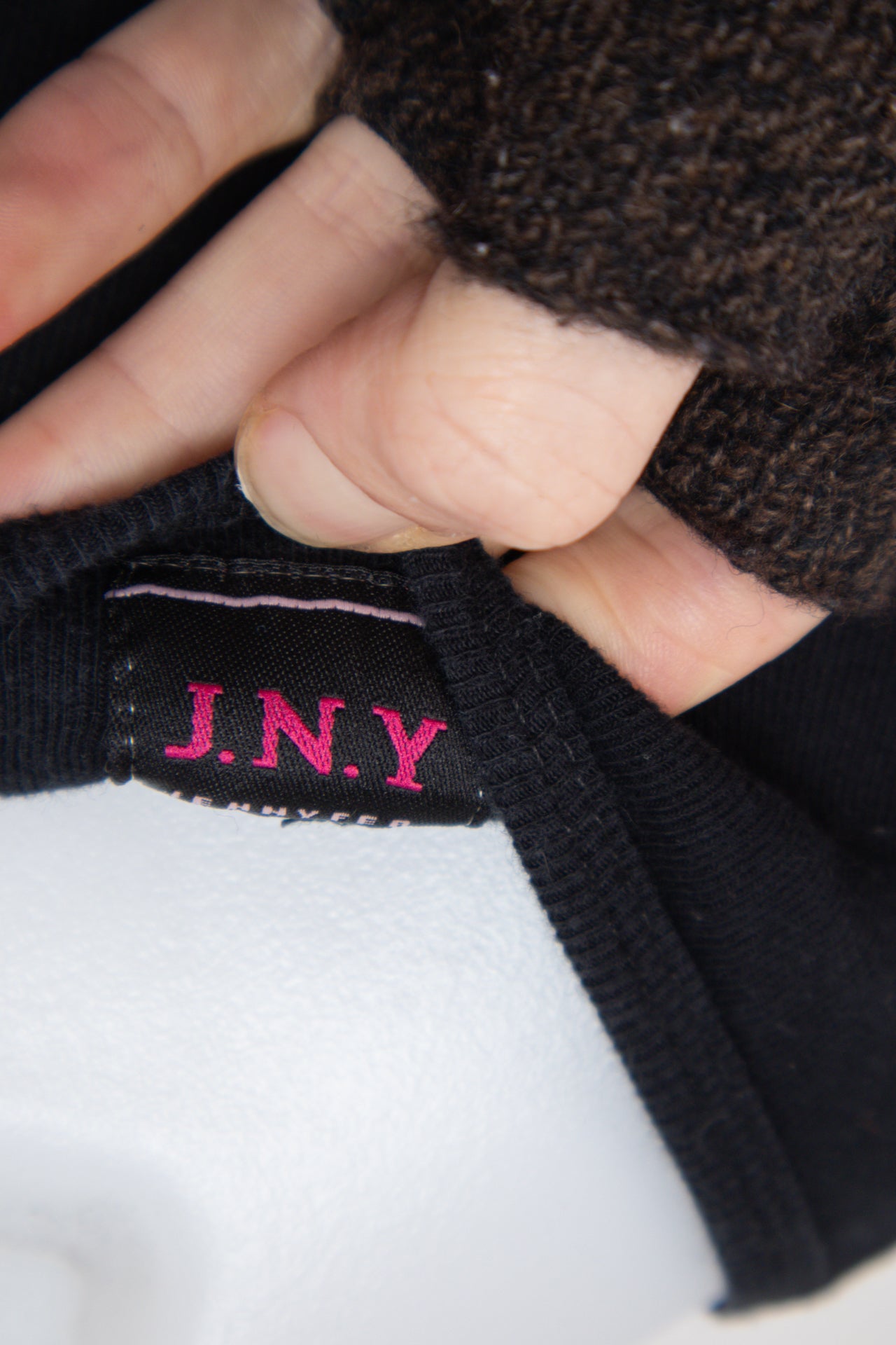 #163 J.n.y T-shirt Black | c. 206 | Size 6