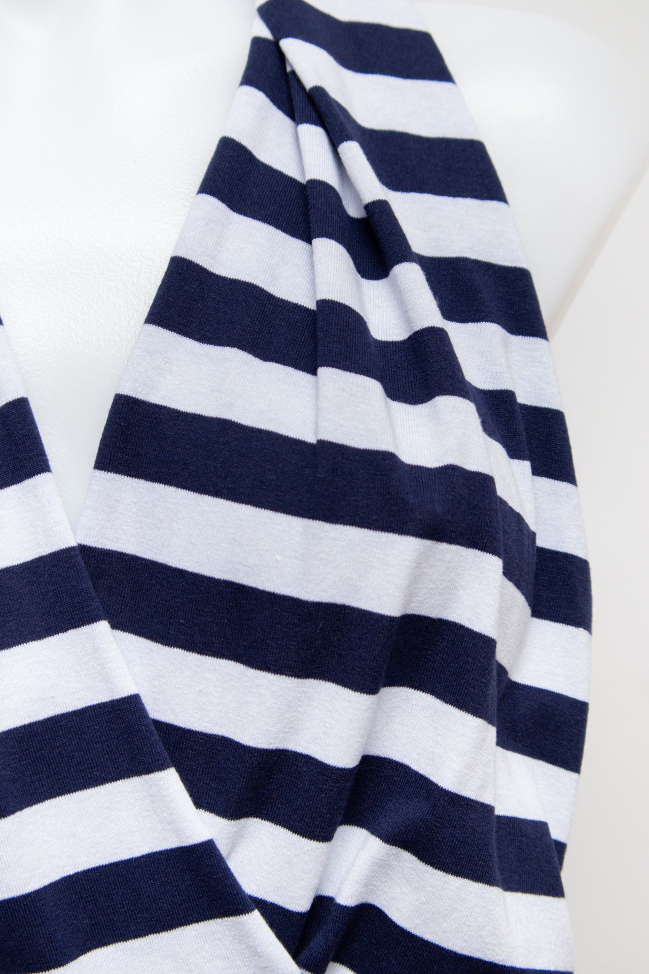 #102 Halter Top Navy | c. 185 | Size 8