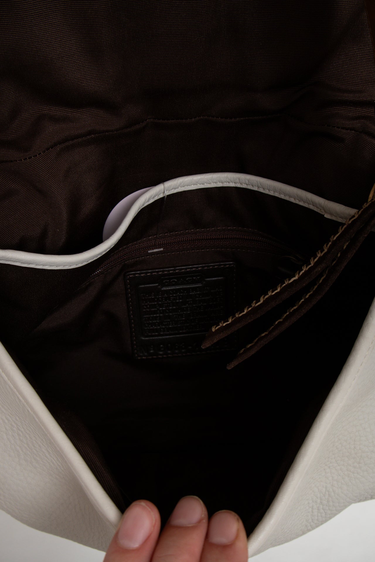 #135 Coach Shoulder Bag White | c. | Size