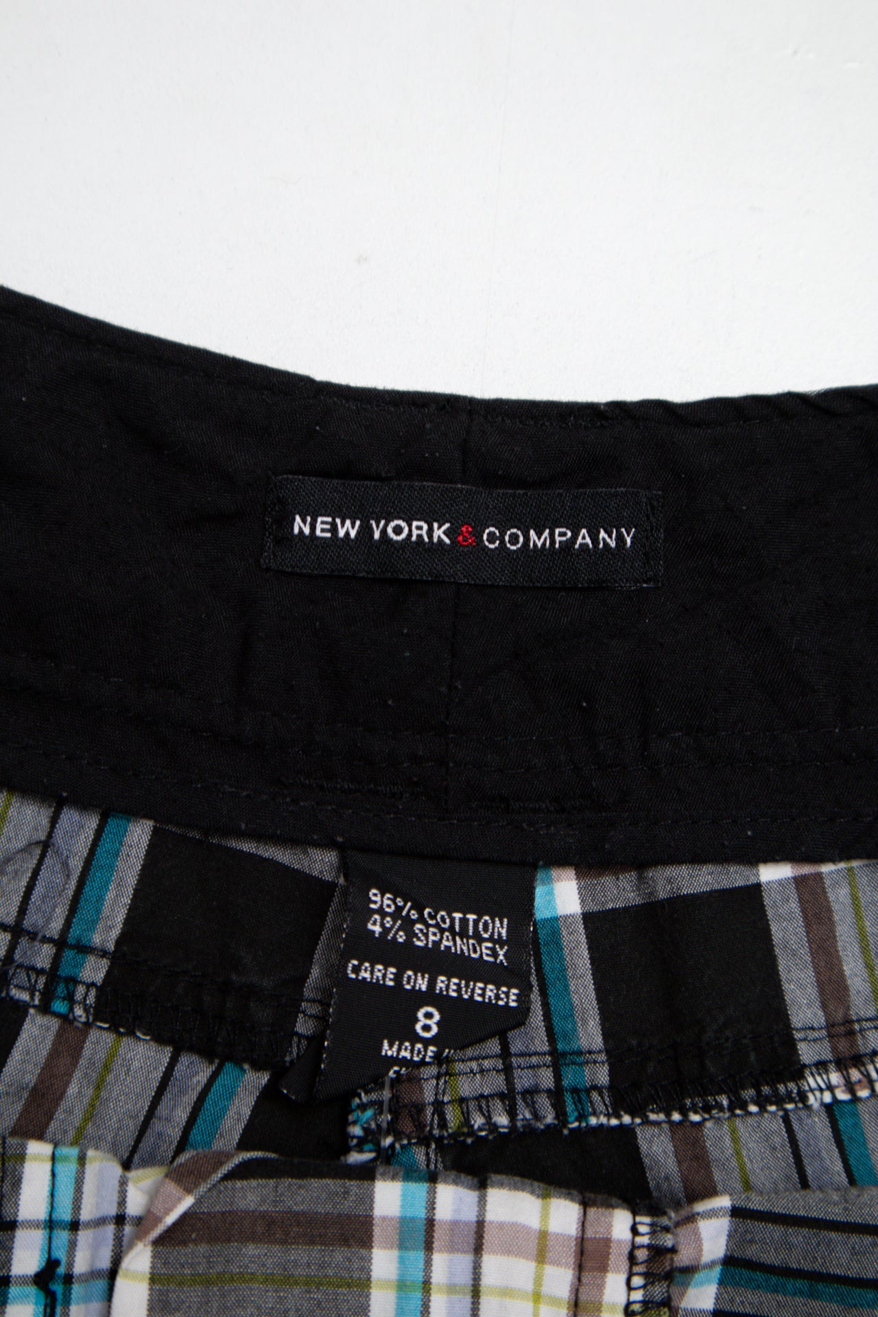 #177 New York & Company Shorts Black | c. 200 | Size 8