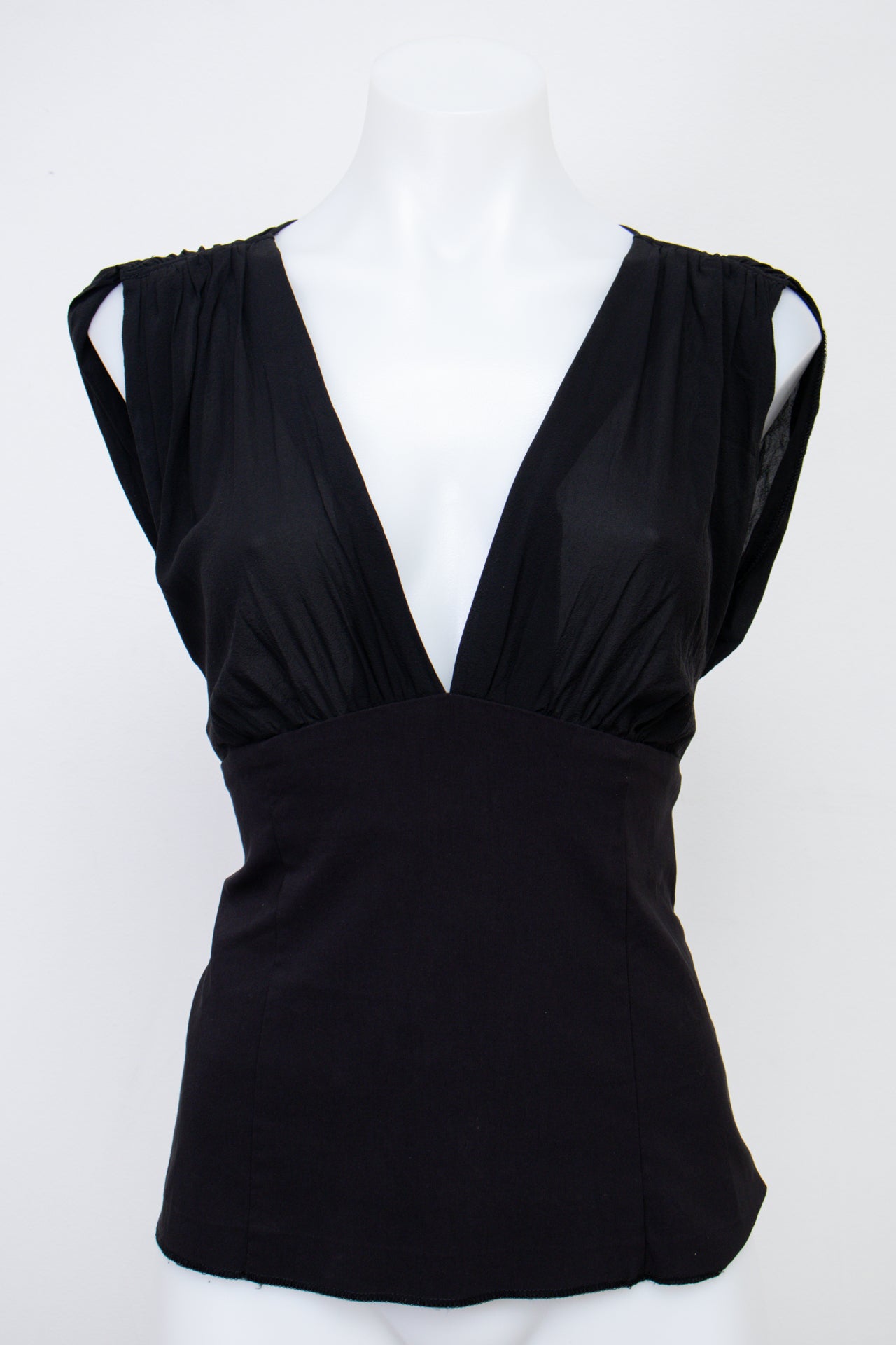 #080 Cue Tank Top Black | c. 200 | Size 8