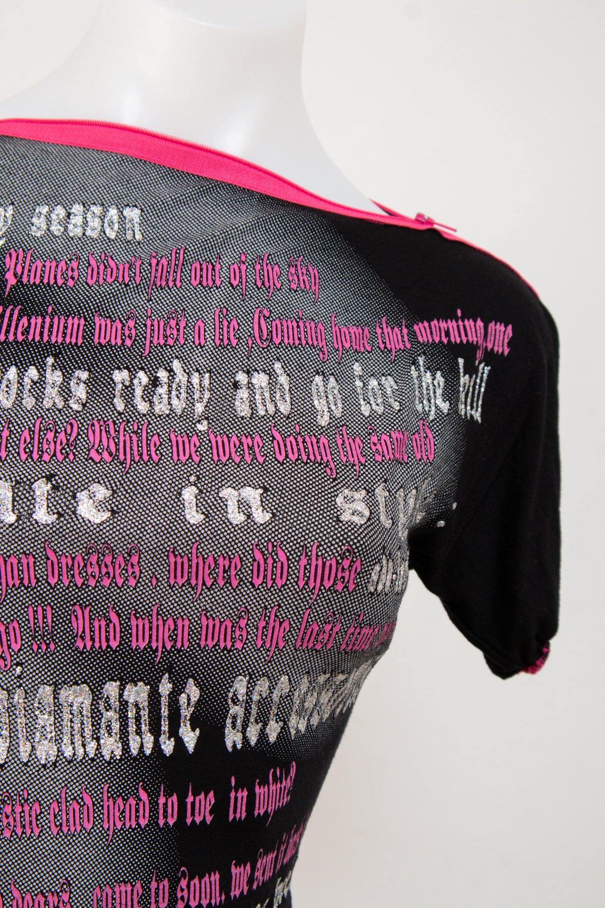#058 Mim T-shirt Black | c. | Size 8/10